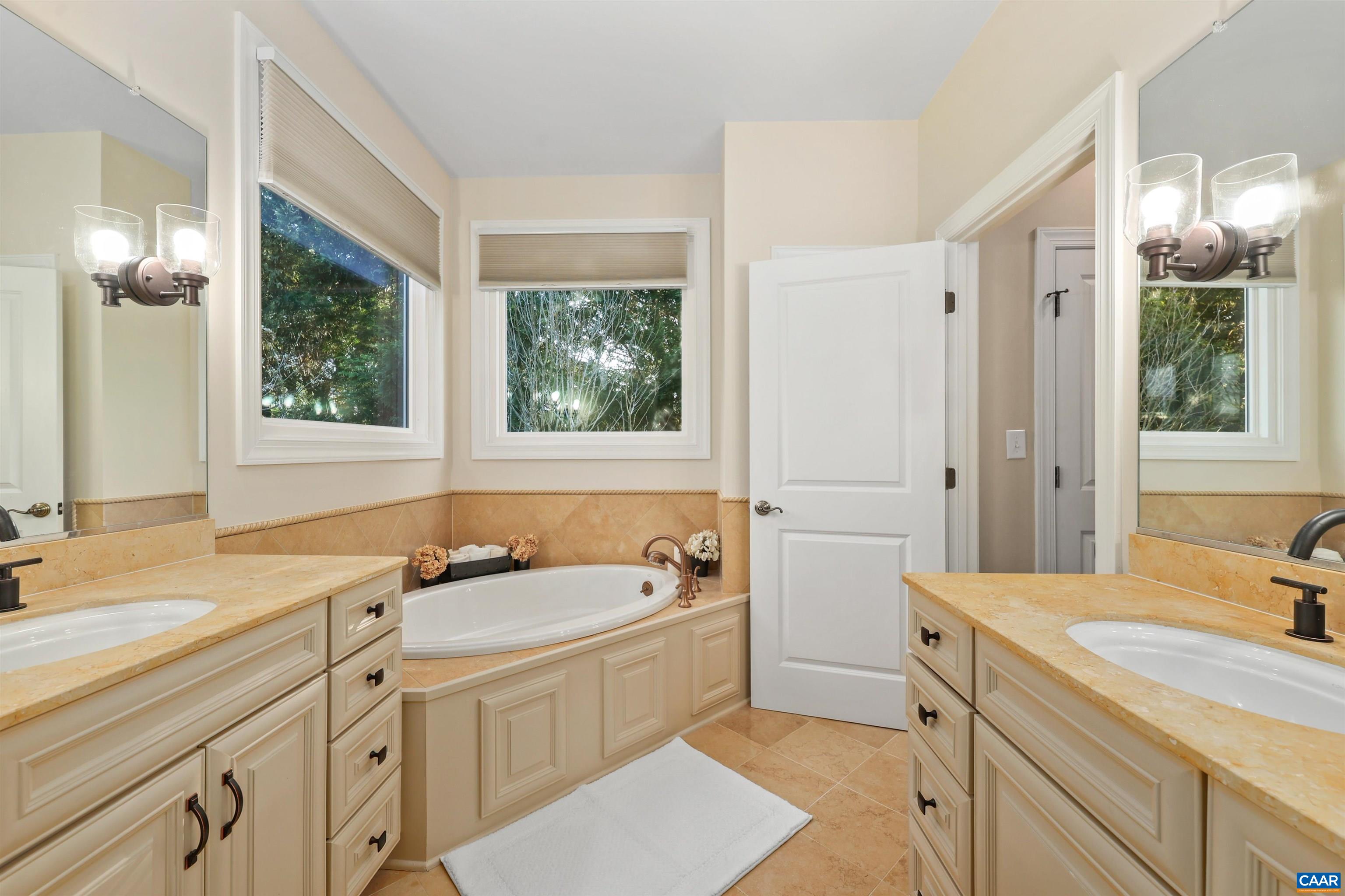 2579 MONTGOMERY RIDGE RD, CHARLOTTESVILLE, Virginia 22911, 4 Bedrooms Bedrooms, ,3 BathroomsBathrooms,Residential,2579 MONTGOMERY RIDGE RD,675045 MLS # 675045