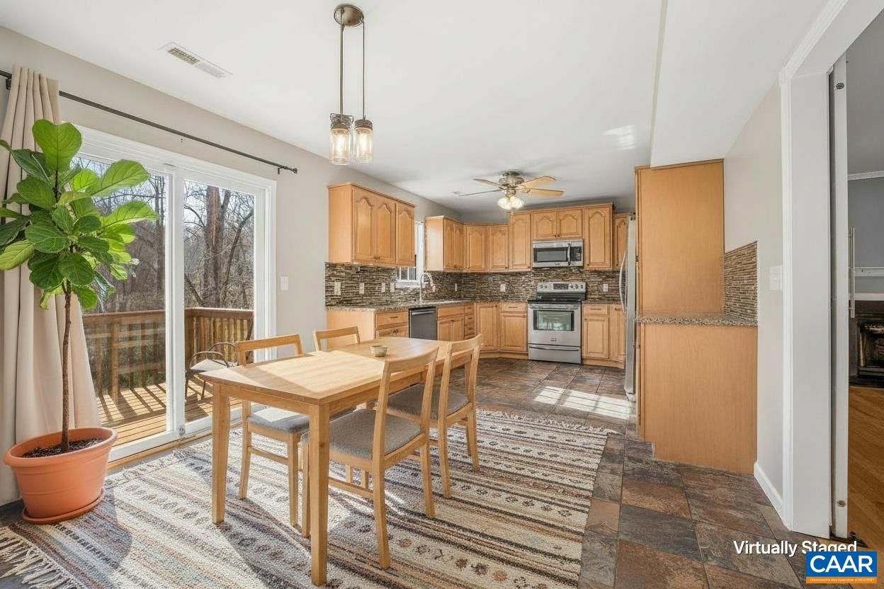 462 FOX HUNTERS LN, MADISON, Virginia 22727, 4 Bedrooms Bedrooms, ,3 BathroomsBathrooms,Residential,462 FOX HUNTERS LN,675281 MLS # 675281