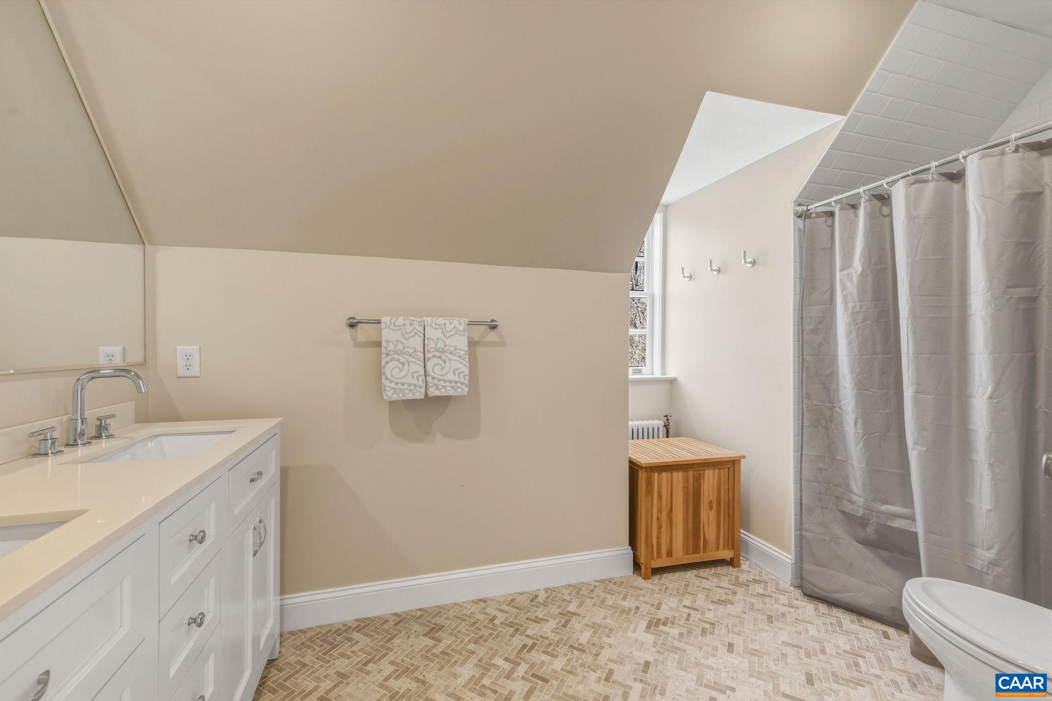 1331 HILLTOP RD, CHARLOTTESVILLE, Virginia 22903, 6 Bedrooms Bedrooms, ,4 BathroomsBathrooms,Residential,1331 HILLTOP RD,675290 MLS # 675290