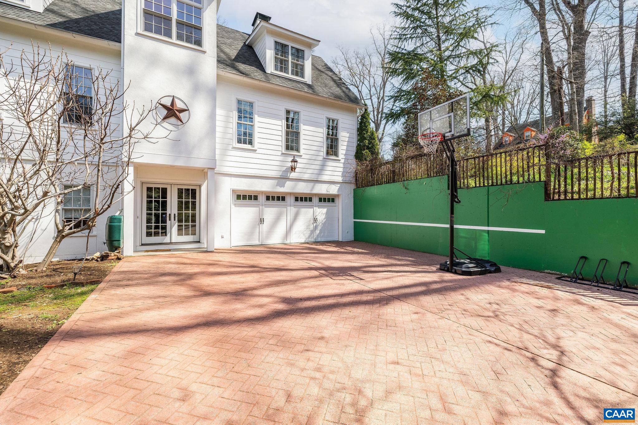 1331 HILLTOP RD, CHARLOTTESVILLE, Virginia 22903, 6 Bedrooms Bedrooms, ,4 BathroomsBathrooms,Residential,1331 HILLTOP RD,675290 MLS # 675290