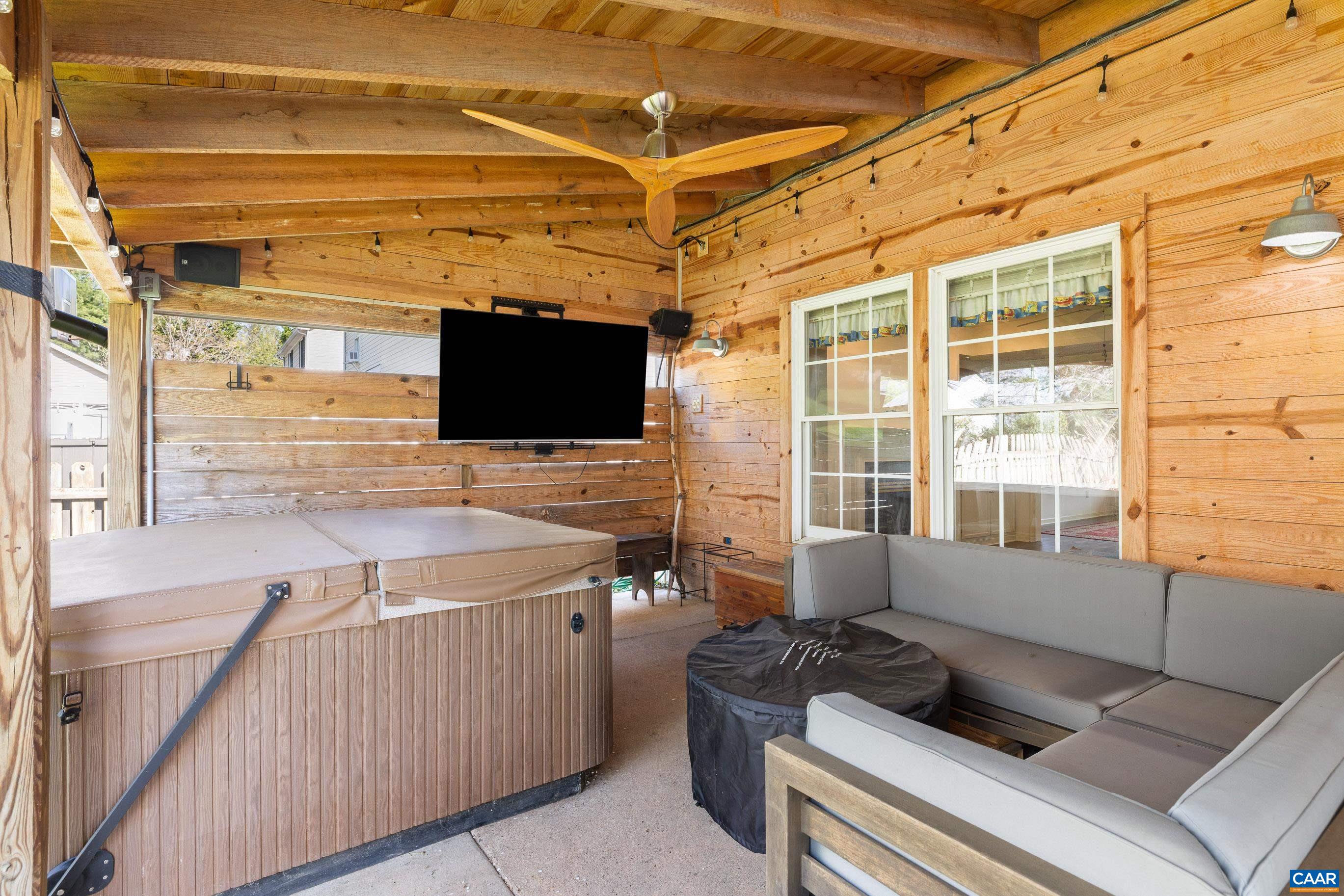 1547 BROAD CROSSING RD, CHARLOTTESVILLE, Virginia 22911, 4 Bedrooms Bedrooms, ,2 BathroomsBathrooms,Residential,1547 BROAD CROSSING RD,675351 MLS # 675351