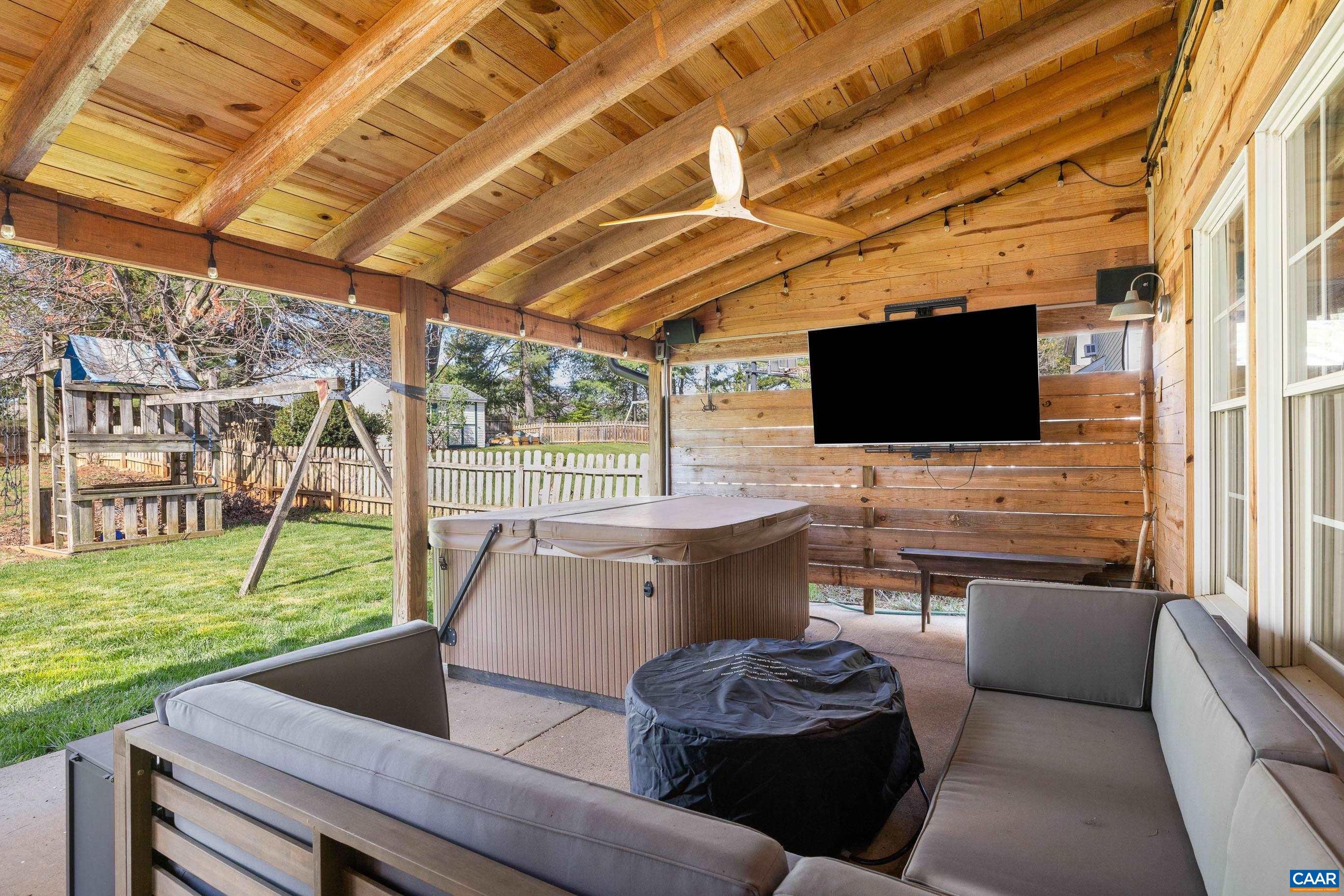 1547 BROAD CROSSING RD, CHARLOTTESVILLE, Virginia 22911, 4 Bedrooms Bedrooms, ,2 BathroomsBathrooms,Residential,1547 BROAD CROSSING RD,675351 MLS # 675351