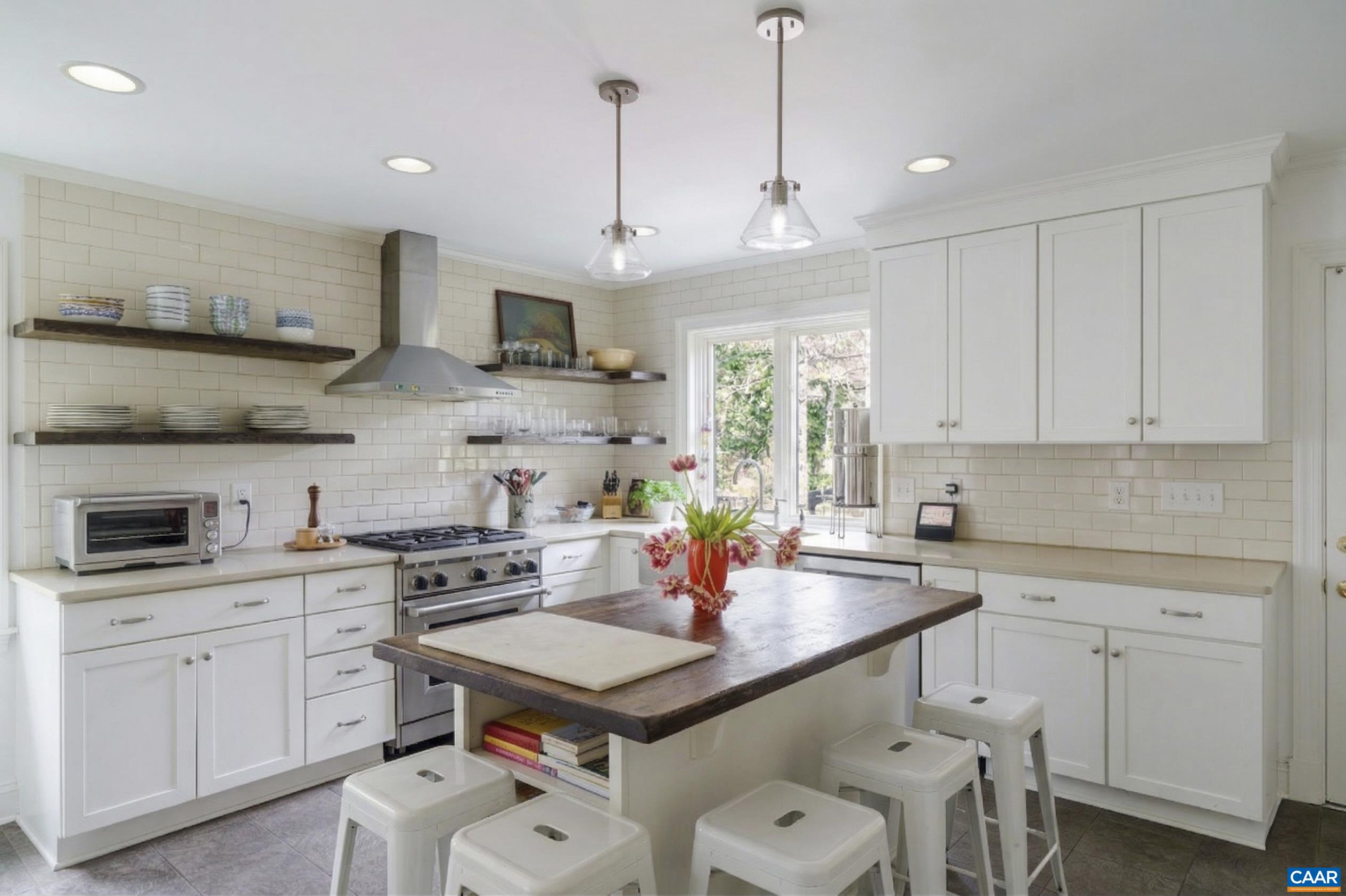 2220 CORNWALL RD, CHARLOTTESVILLE, Virginia 22901, 5 Bedrooms Bedrooms, ,3 BathroomsBathrooms,Residential,Renovated 5 BR, 3.5BA West Leigh home on an except,2220 CORNWALL RD,675412 MLS # 675412