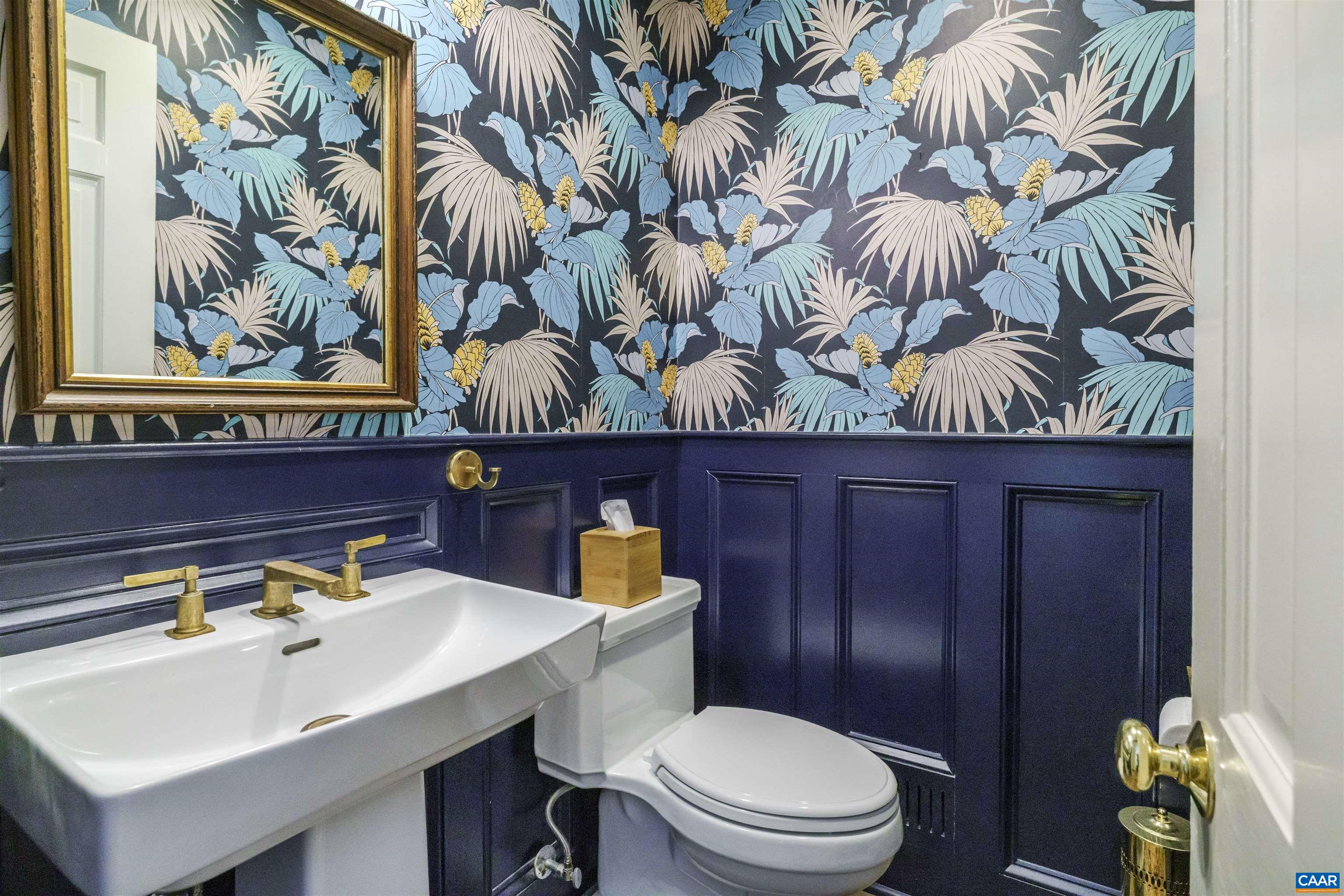 2220 CORNWALL RD, CHARLOTTESVILLE, Virginia 22901, 5 Bedrooms Bedrooms, ,3 BathroomsBathrooms,Residential,Renovated 5 BR, 3.5BA West Leigh home on an except,2220 CORNWALL RD,675412 MLS # 675412