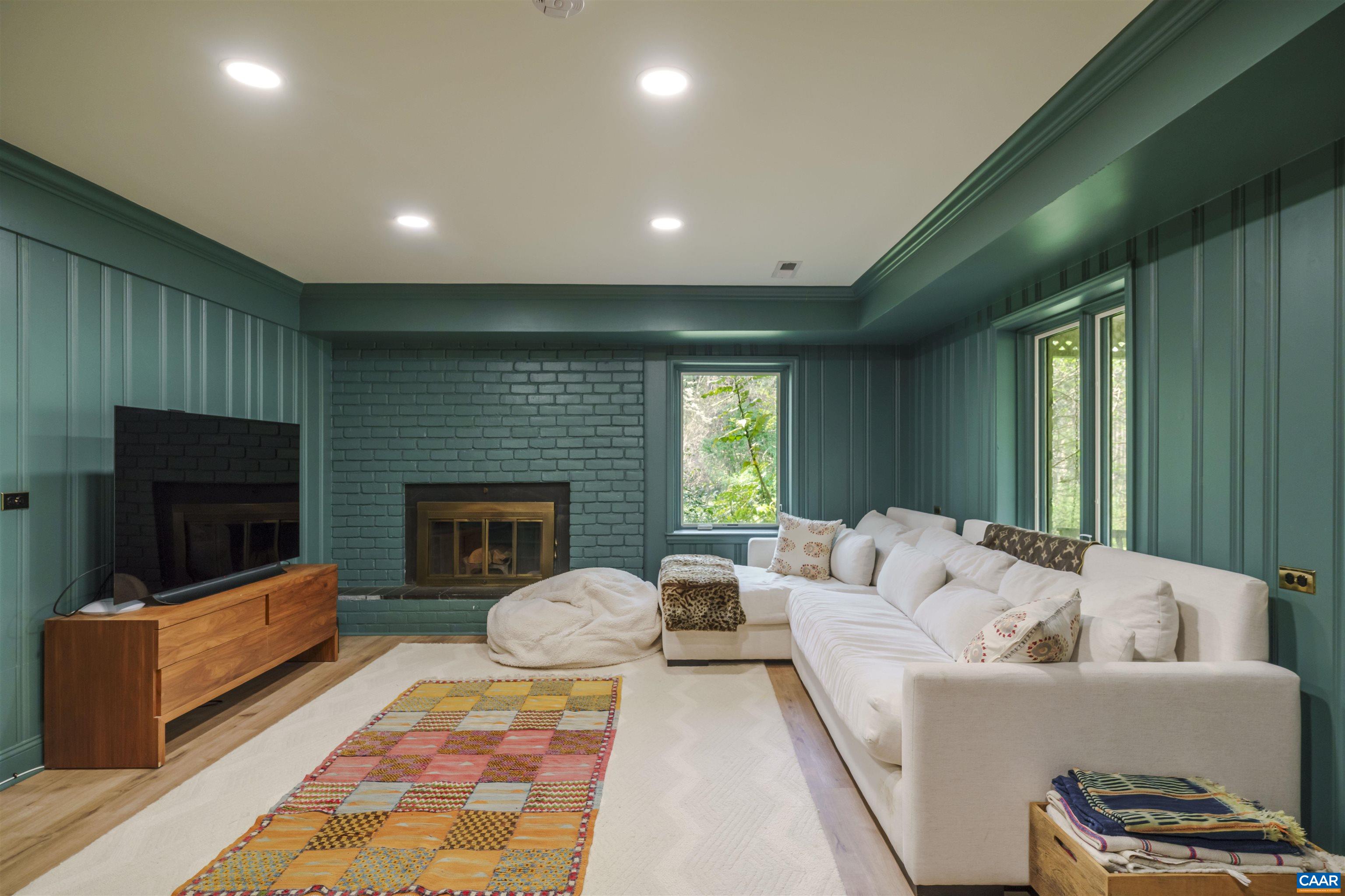 2220 CORNWALL RD, CHARLOTTESVILLE, Virginia 22901, 5 Bedrooms Bedrooms, ,3 BathroomsBathrooms,Residential,Renovated 5 BR, 3.5BA West Leigh home on an except,2220 CORNWALL RD,675412 MLS # 675412