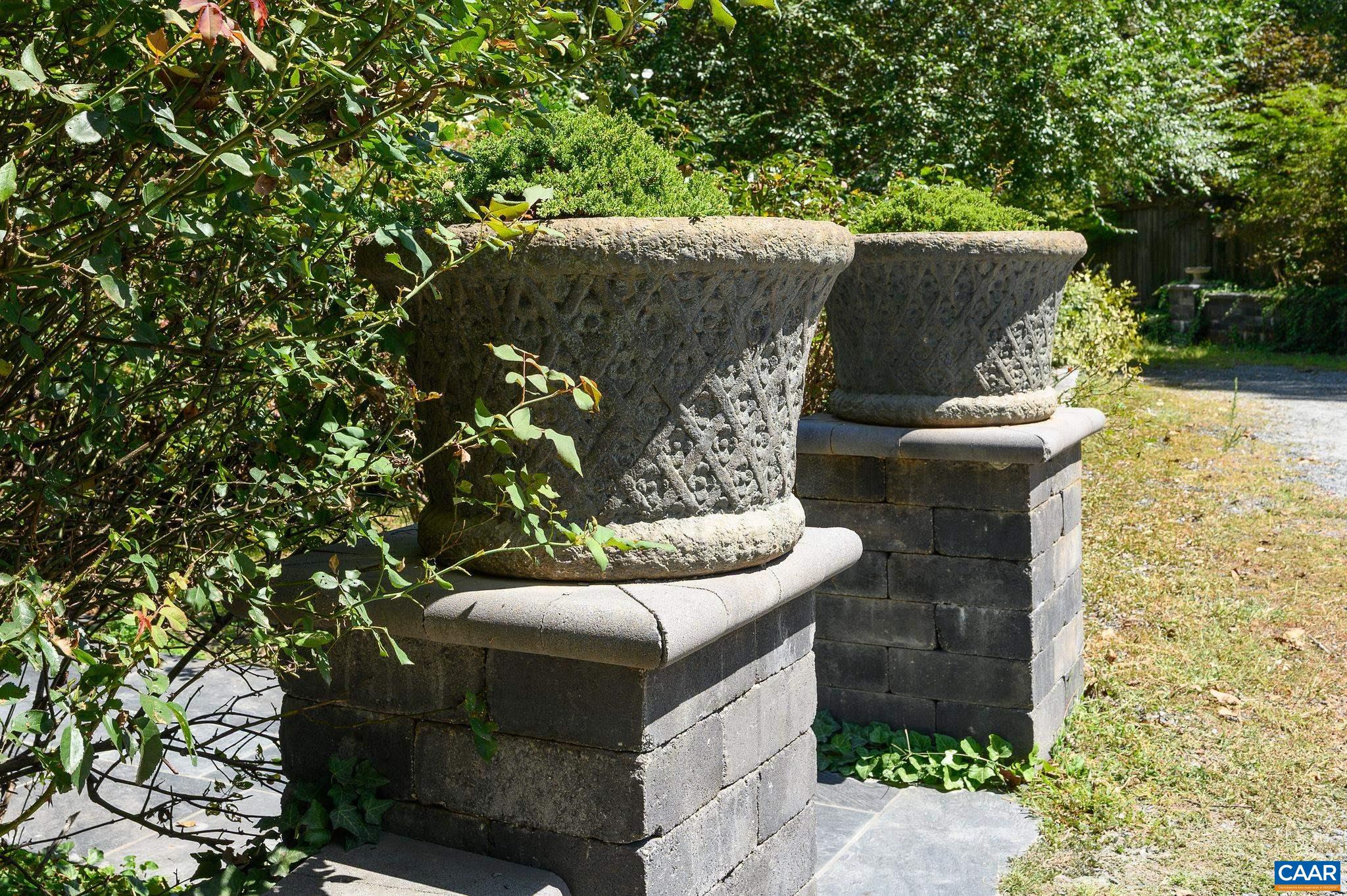 2220 CORNWALL RD, CHARLOTTESVILLE, Virginia 22901, 5 Bedrooms Bedrooms, ,3 BathroomsBathrooms,Residential,Renovated 5 BR, 3.5BA West Leigh home on an except,2220 CORNWALL RD,675412 MLS # 675412