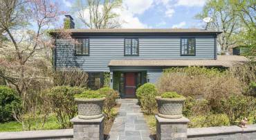 2220 CORNWALL RD, CHARLOTTESVILLE, Virginia 22901, 5 Bedrooms Bedrooms, ,3 BathroomsBathrooms,Residential,Renovated 5 BR, 3.5BA West Leigh home on an except,2220 CORNWALL RD,675412 MLS # 675412