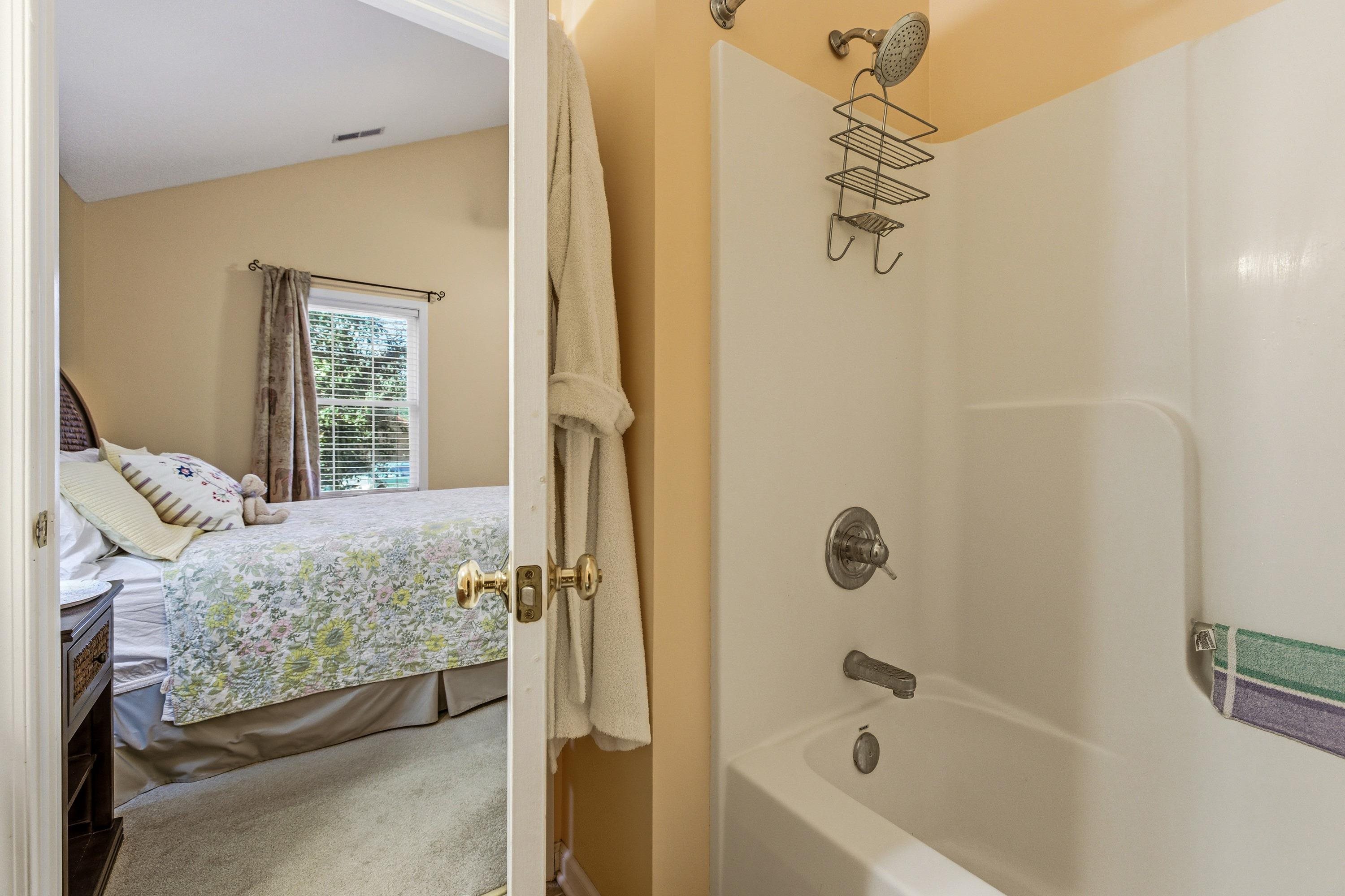 1094 OAKDALE CT, ROCKINGHAM, Virginia 22801, 3 Bedrooms Bedrooms, ,2 BathroomsBathrooms,Residential,1094 OAKDALE CT,675488 MLS # 675488 1094 OAKDALE CT, ROCKINGHAM, Virginia 22801, 3 Bedrooms Bedrooms, ,2 BathroomsBathrooms,Residential,1094 OAKDALE CT,675488 MLS # 675488