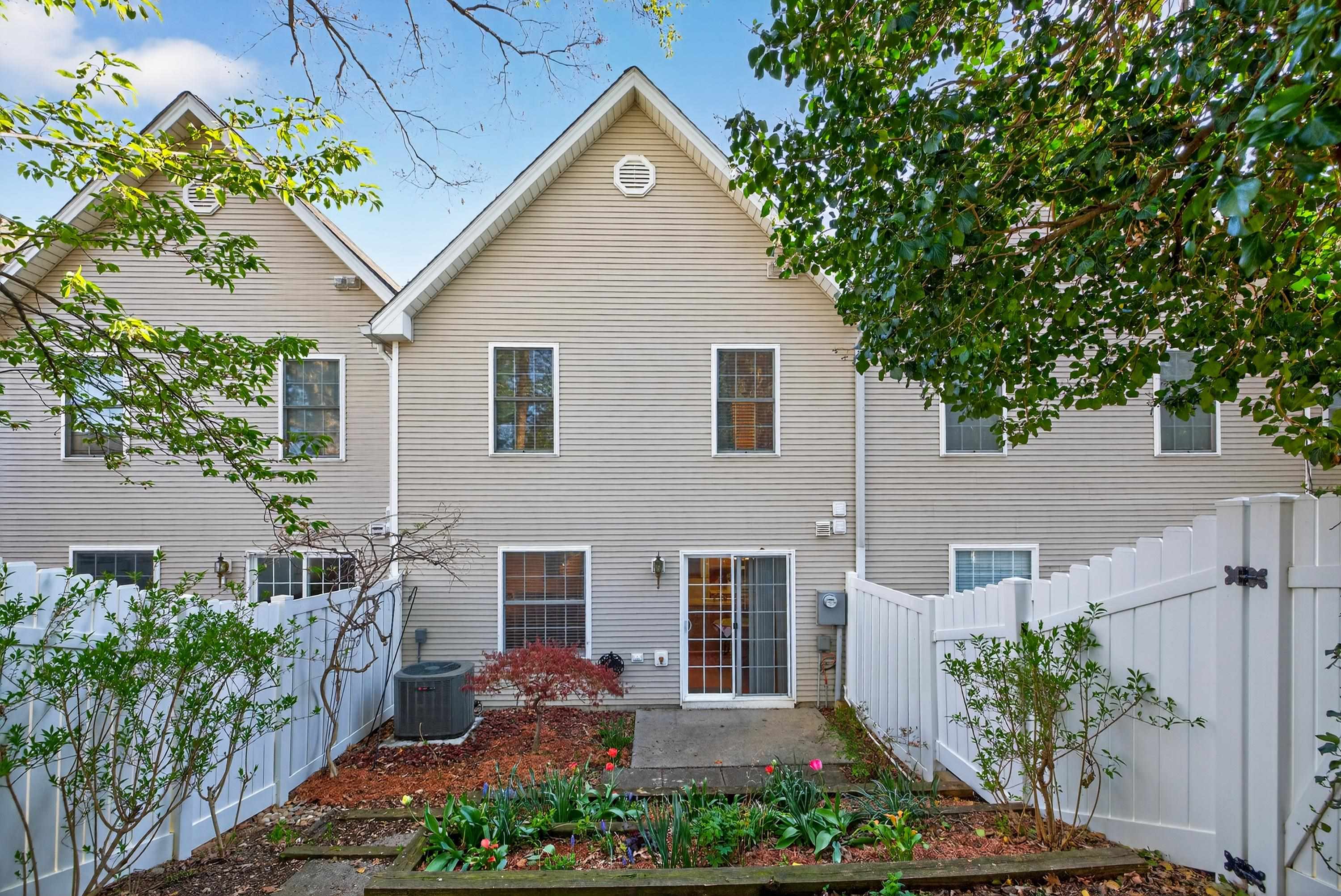 1094 OAKDALE CT, ROCKINGHAM, Virginia 22801, 3 Bedrooms Bedrooms, ,2 BathroomsBathrooms,Residential,1094 OAKDALE CT,675488 MLS # 675488 1094 OAKDALE CT, ROCKINGHAM, Virginia 22801, 3 Bedrooms Bedrooms, ,2 BathroomsBathrooms,Residential,1094 OAKDALE CT,675488 MLS # 675488