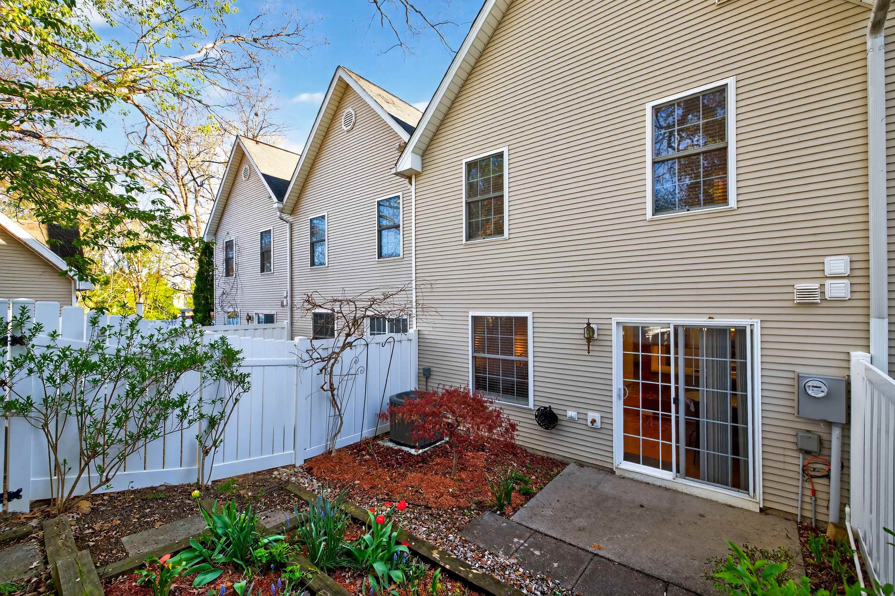 1094 OAKDALE CT, ROCKINGHAM, Virginia 22801, 3 Bedrooms Bedrooms, ,2 BathroomsBathrooms,Residential,1094 OAKDALE CT,675488 MLS # 675488 1094 OAKDALE CT, ROCKINGHAM, Virginia 22801, 3 Bedrooms Bedrooms, ,2 BathroomsBathrooms,Residential,1094 OAKDALE CT,675488 MLS # 675488