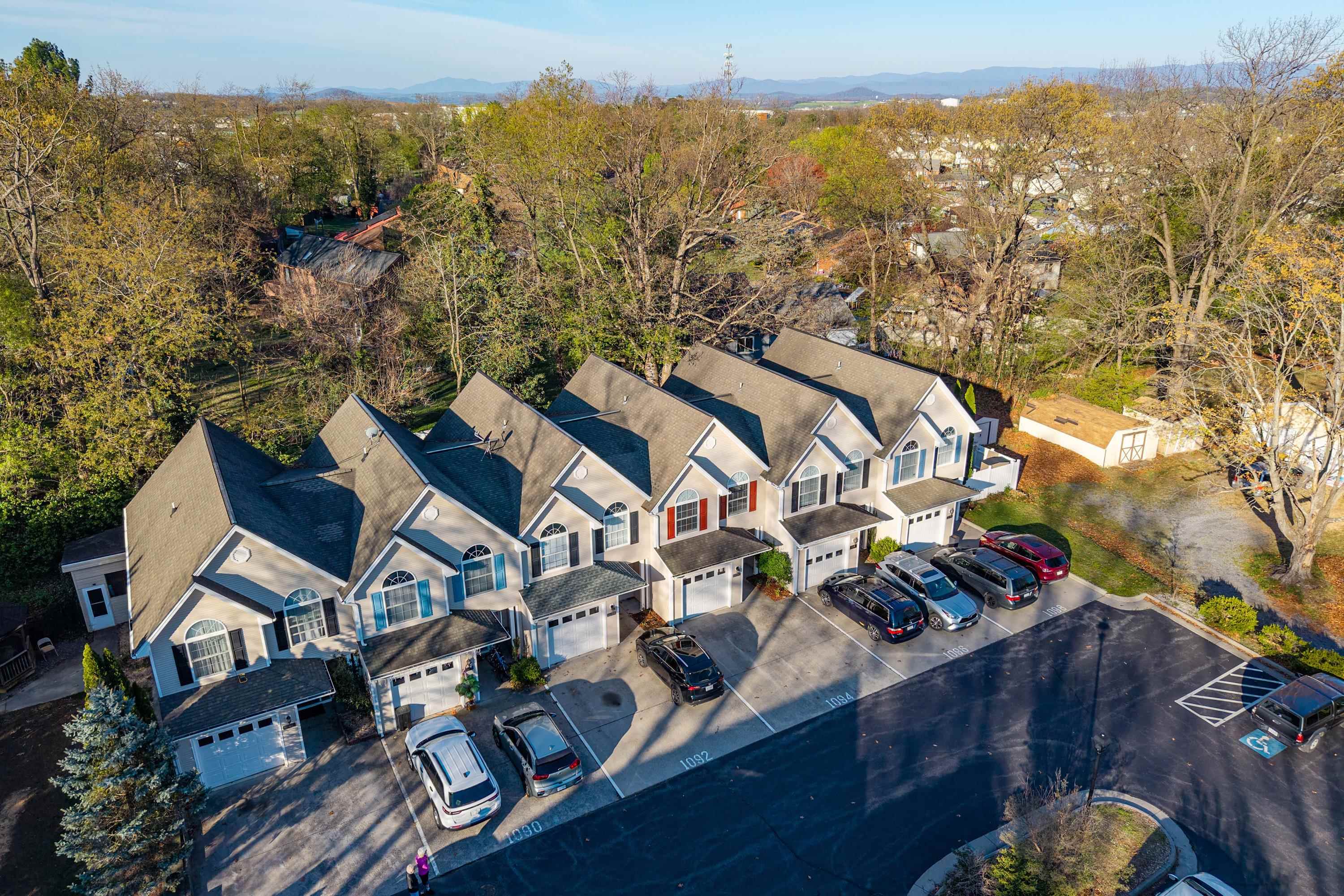 1094 OAKDALE CT, ROCKINGHAM, Virginia 22801, 3 Bedrooms Bedrooms, ,2 BathroomsBathrooms,Residential,1094 OAKDALE CT,675488 MLS # 675488 1094 OAKDALE CT, ROCKINGHAM, Virginia 22801, 3 Bedrooms Bedrooms, ,2 BathroomsBathrooms,Residential,1094 OAKDALE CT,675488 MLS # 675488