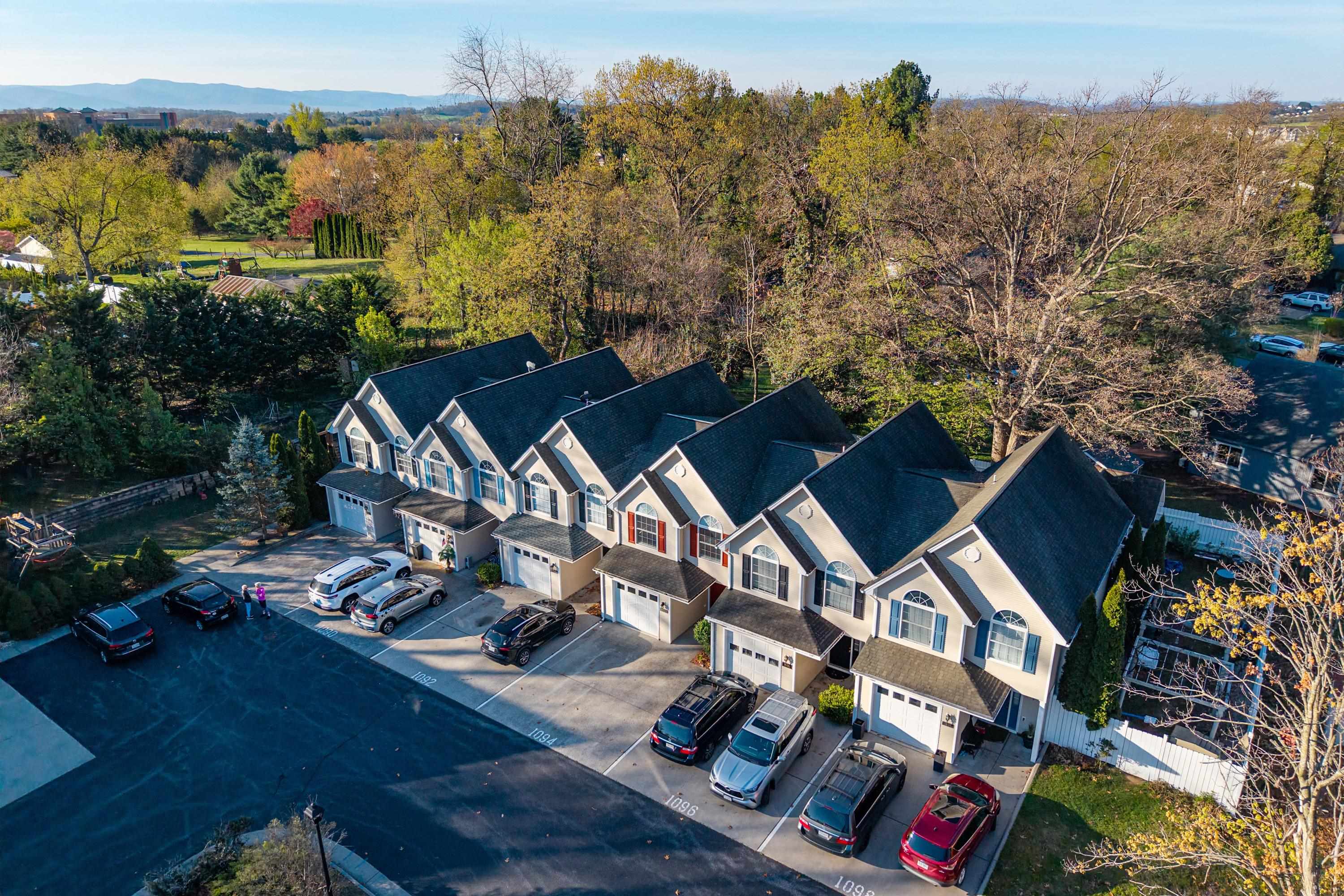 1094 OAKDALE CT, ROCKINGHAM, Virginia 22801, 3 Bedrooms Bedrooms, ,2 BathroomsBathrooms,Residential,1094 OAKDALE CT,675488 MLS # 675488 1094 OAKDALE CT, ROCKINGHAM, Virginia 22801, 3 Bedrooms Bedrooms, ,2 BathroomsBathrooms,Residential,1094 OAKDALE CT,675488 MLS # 675488