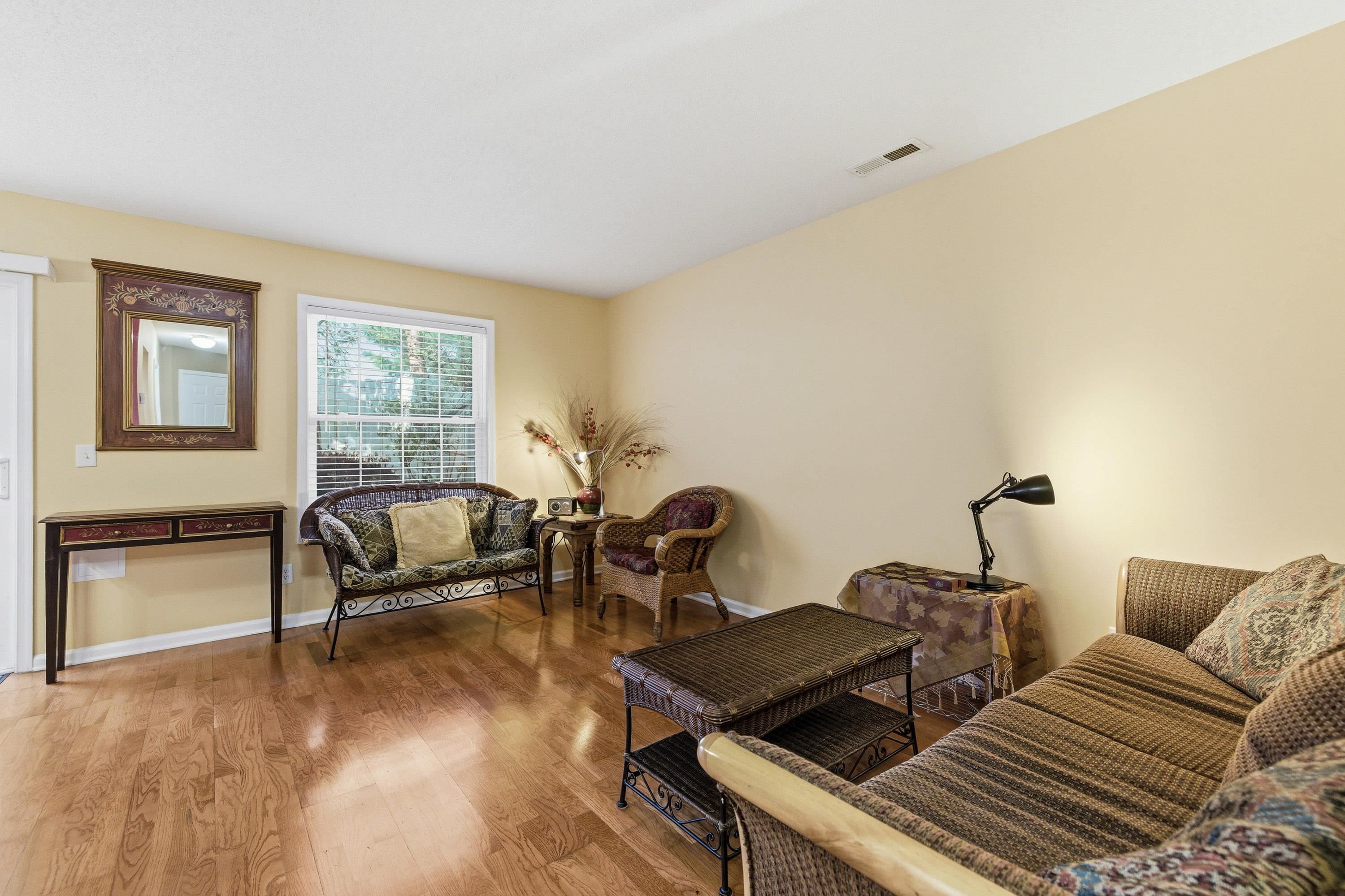 1094 OAKDALE CT, ROCKINGHAM, Virginia 22801, 3 Bedrooms Bedrooms, ,2 BathroomsBathrooms,Residential,1094 OAKDALE CT,675488 MLS # 675488 1094 OAKDALE CT, ROCKINGHAM, Virginia 22801, 3 Bedrooms Bedrooms, ,2 BathroomsBathrooms,Residential,1094 OAKDALE CT,675488 MLS # 675488