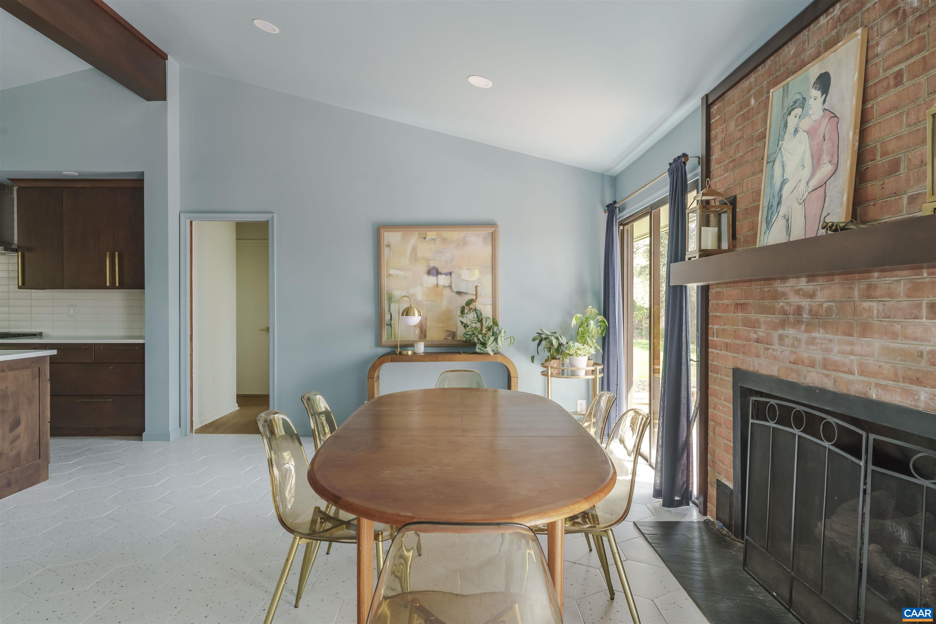 5 VINCENNES CT, CHARLOTTESVILLE, Virginia 22911, 3 Bedrooms Bedrooms, ,2 BathroomsBathrooms,Residential,5 VINCENNES CT,675491 MLS # 675491