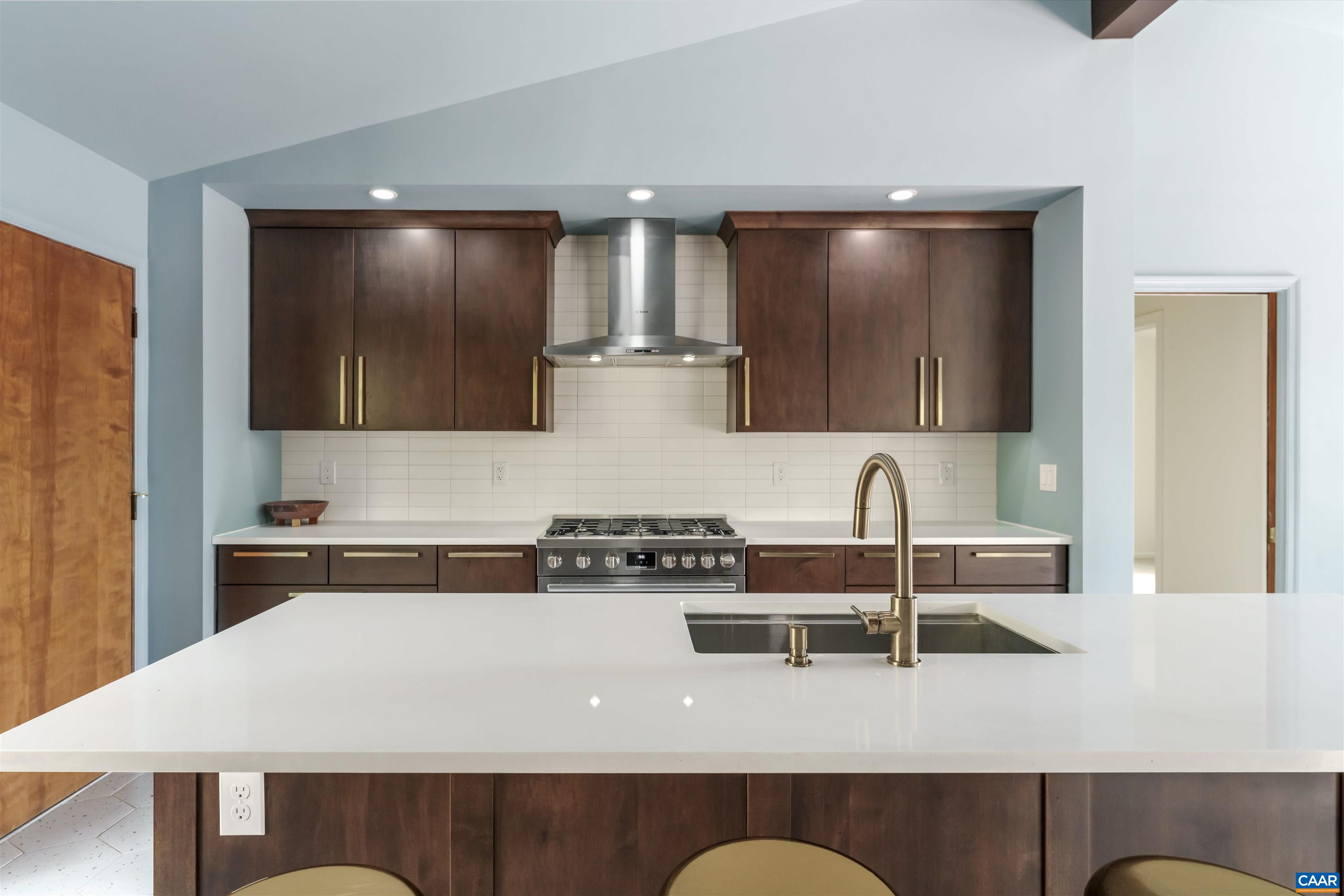 5 VINCENNES CT, CHARLOTTESVILLE, Virginia 22911, 3 Bedrooms Bedrooms, ,2 BathroomsBathrooms,Residential,5 VINCENNES CT,675491 MLS # 675491