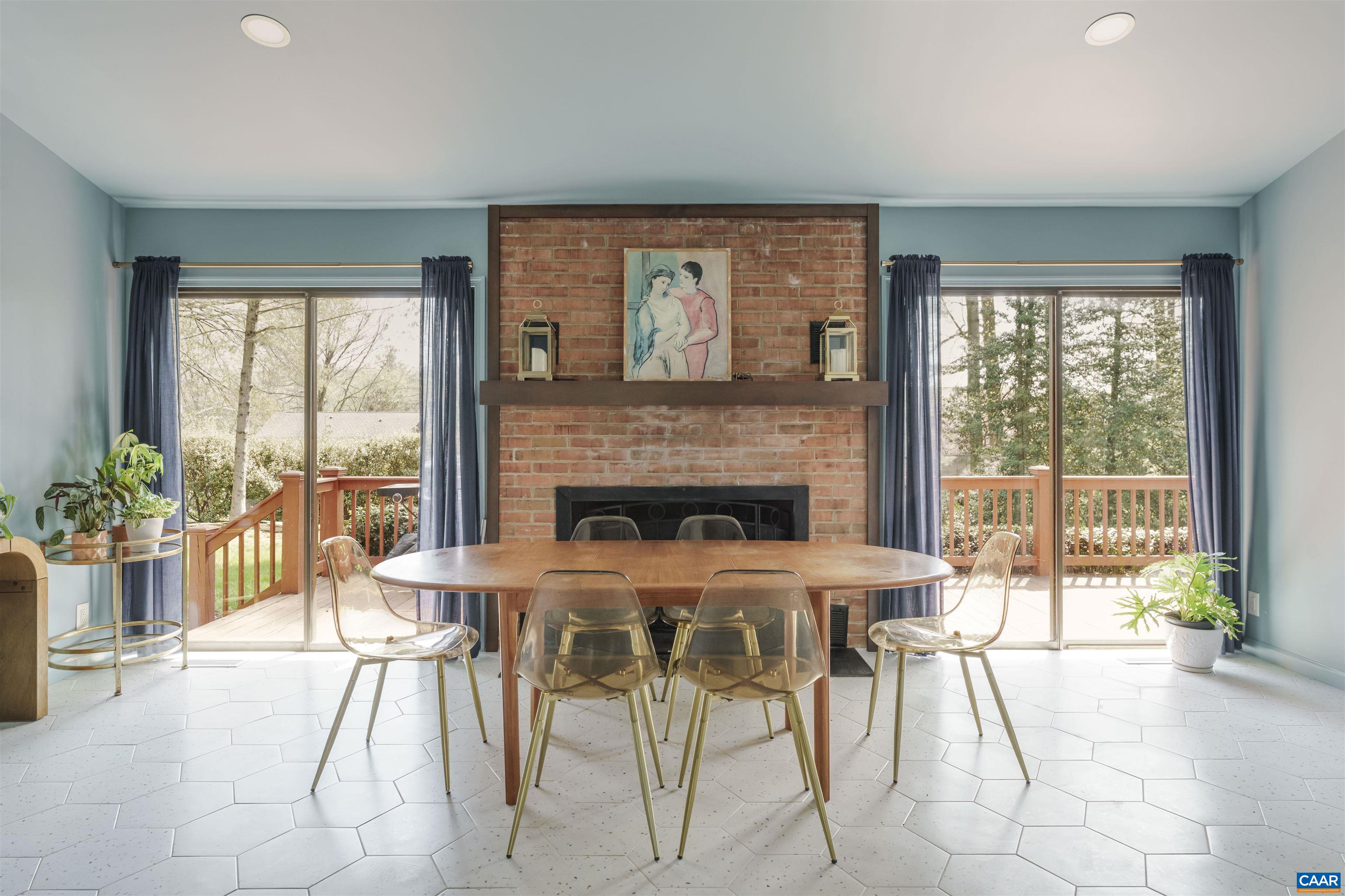 5 VINCENNES CT, CHARLOTTESVILLE, Virginia 22911, 3 Bedrooms Bedrooms, ,2 BathroomsBathrooms,Residential,5 VINCENNES CT,675491 MLS # 675491