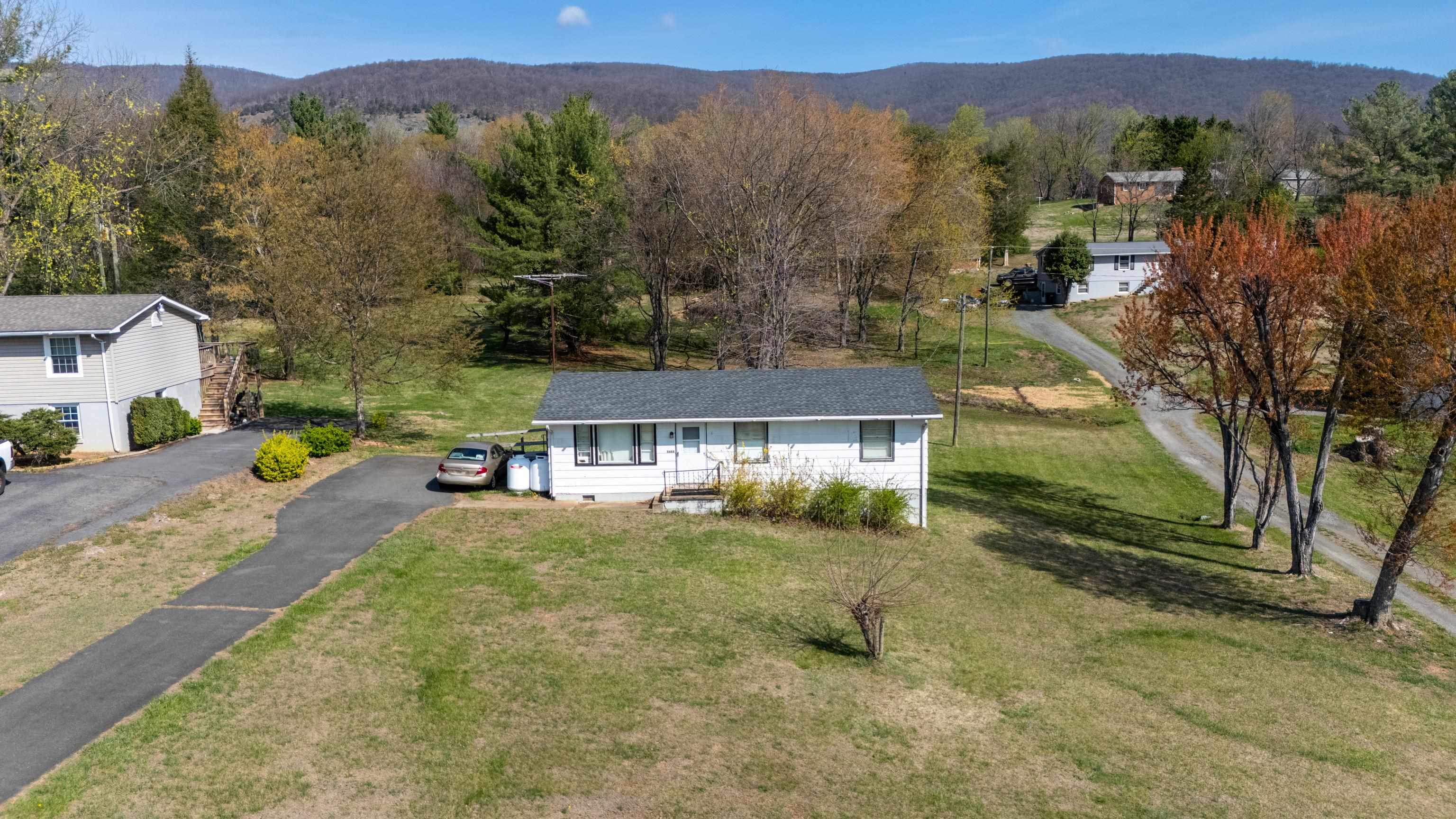 8688 BROOKSVILLE RD, GREENWOOD, Virginia 22943, 3 Bedrooms Bedrooms, ,1 BathroomBathrooms,Residential,8688 BROOKSVILLE RD,675492 MLS # 675492