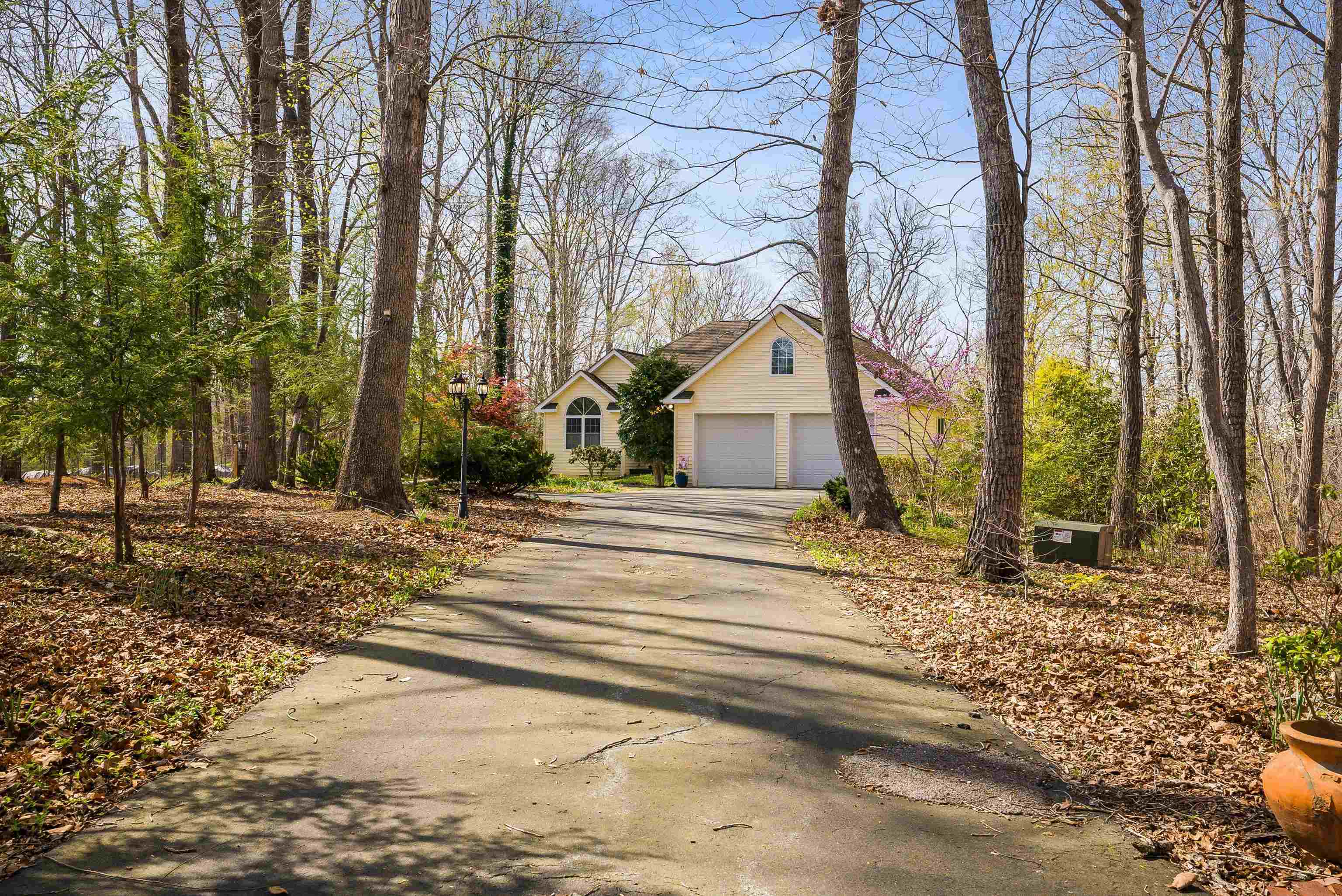 553 HIDDEN VALLEYS RD, PALMYRA, Virginia 22963, 3 Bedrooms Bedrooms, ,2 BathroomsBathrooms,Residential,Home Sweet Home!,553 HIDDEN VALLEYS RD,675493 MLS # 675493