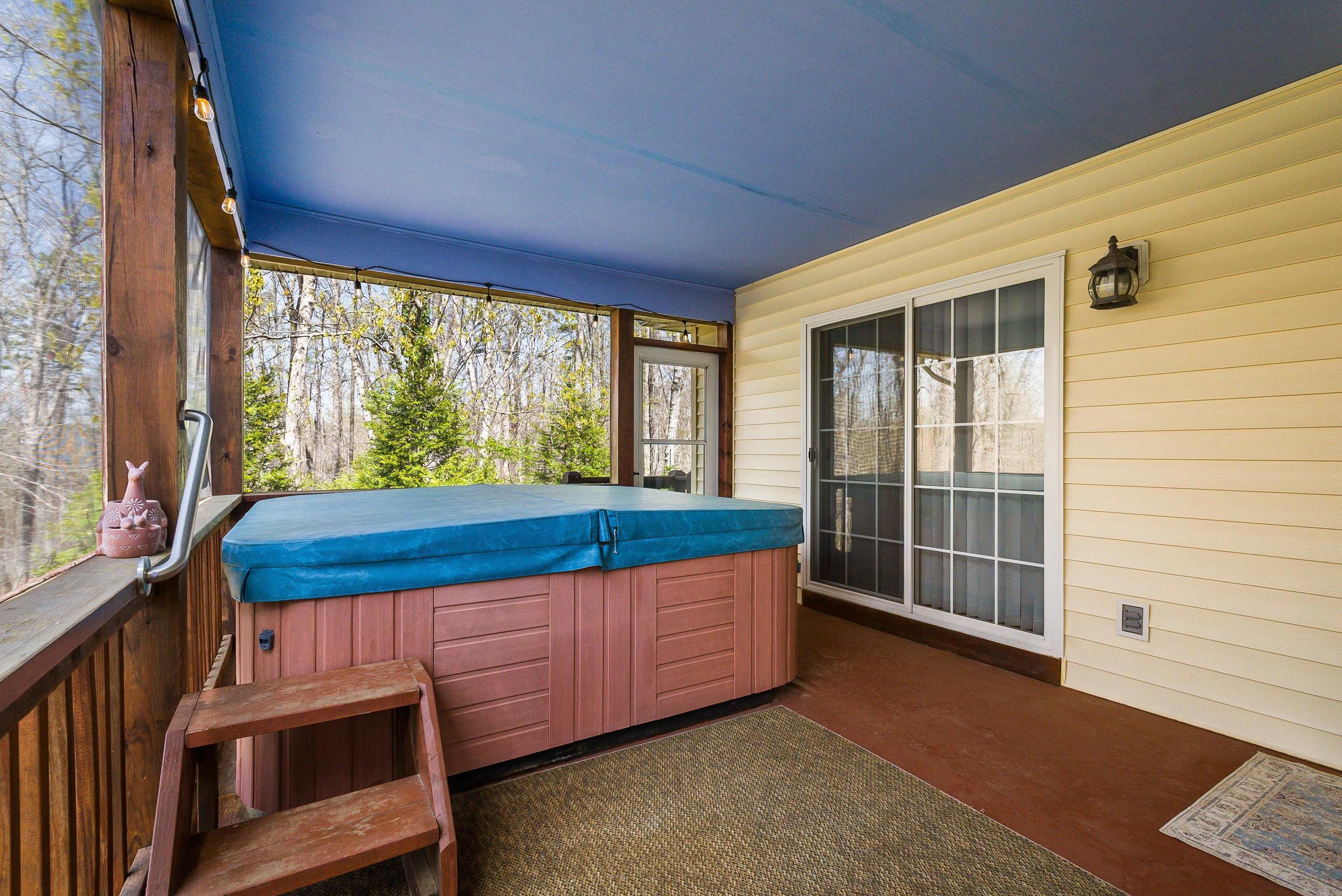 553 HIDDEN VALLEYS RD, PALMYRA, Virginia 22963, 3 Bedrooms Bedrooms, ,2 BathroomsBathrooms,Residential,Home Sweet Home!,553 HIDDEN VALLEYS RD,675493 MLS # 675493