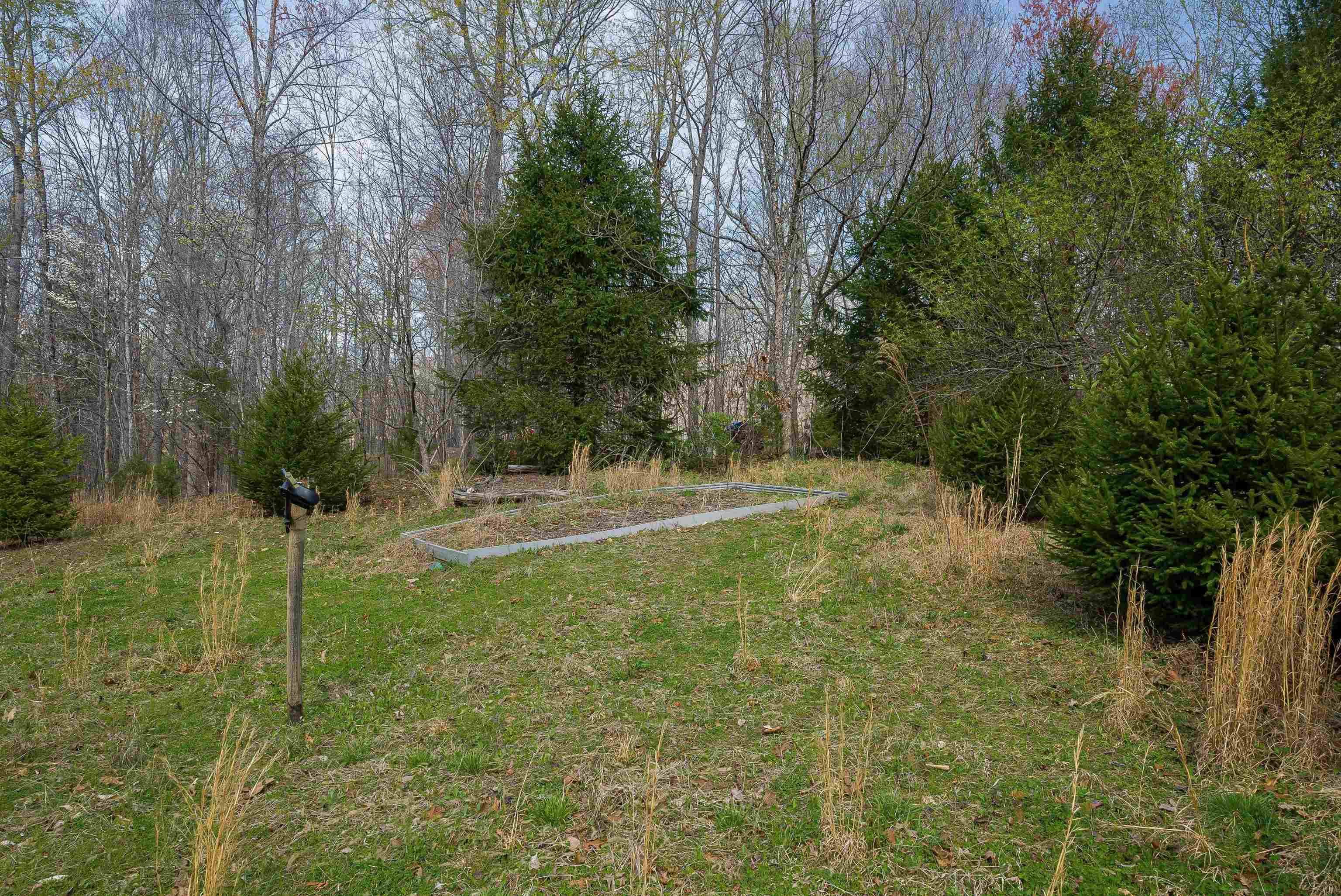 553 HIDDEN VALLEYS RD, PALMYRA, Virginia 22963, 3 Bedrooms Bedrooms, ,2 BathroomsBathrooms,Residential,Home Sweet Home!,553 HIDDEN VALLEYS RD,675493 MLS # 675493