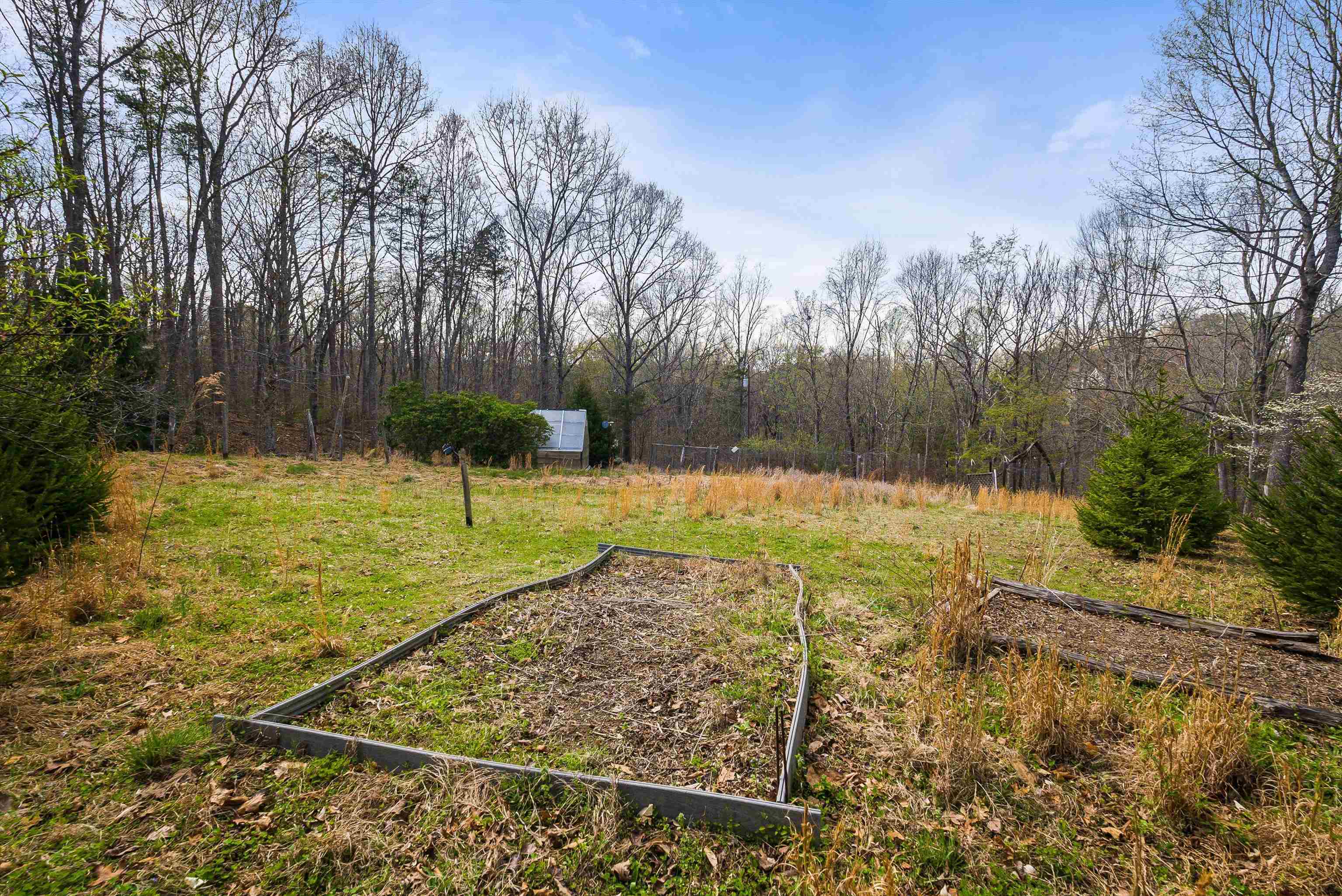 553 HIDDEN VALLEYS RD, PALMYRA, Virginia 22963, 3 Bedrooms Bedrooms, ,2 BathroomsBathrooms,Residential,Home Sweet Home!,553 HIDDEN VALLEYS RD,675493 MLS # 675493