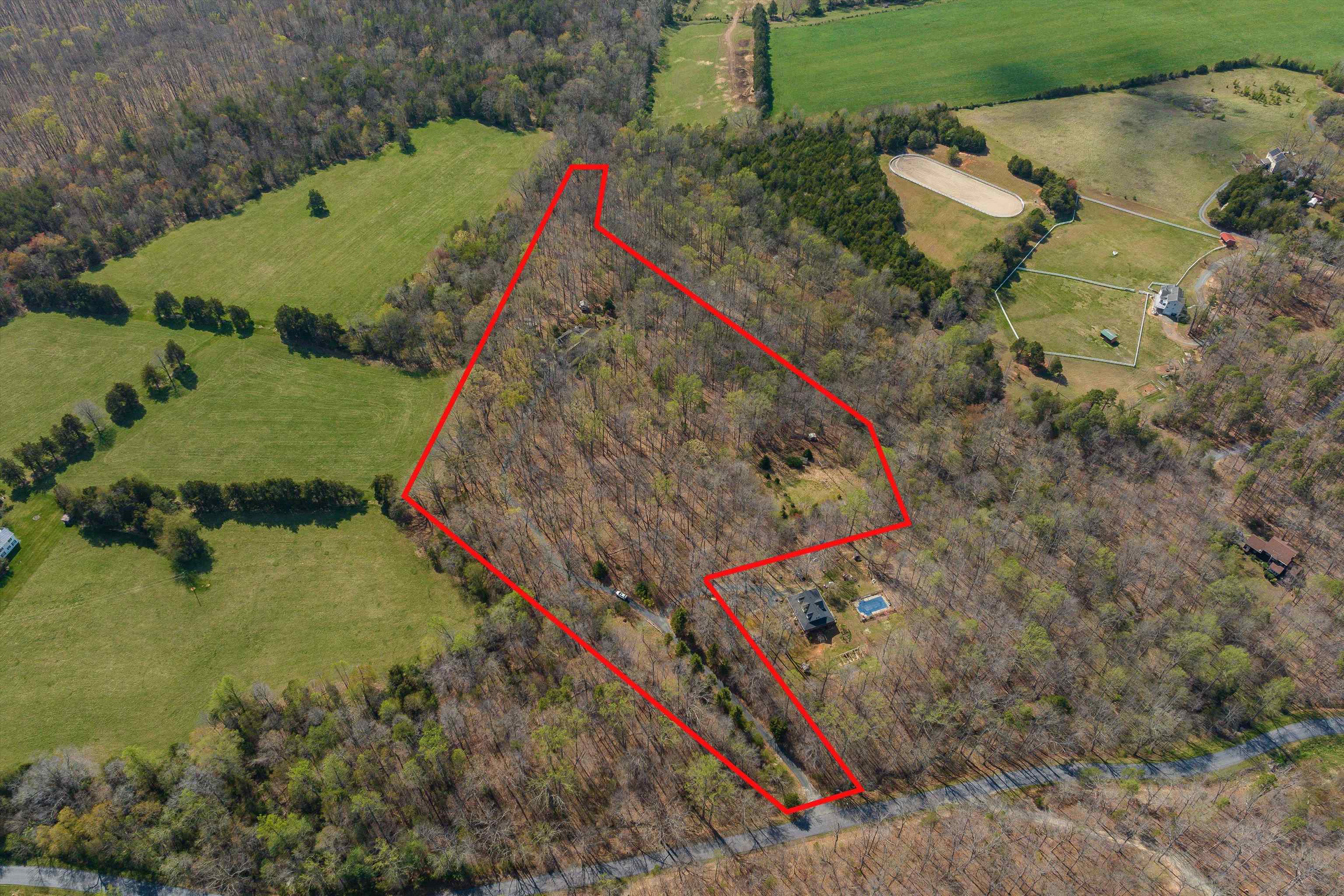 553 HIDDEN VALLEYS RD, PALMYRA, Virginia 22963, 3 Bedrooms Bedrooms, ,2 BathroomsBathrooms,Residential,Home Sweet Home!,553 HIDDEN VALLEYS RD,675493 MLS # 675493