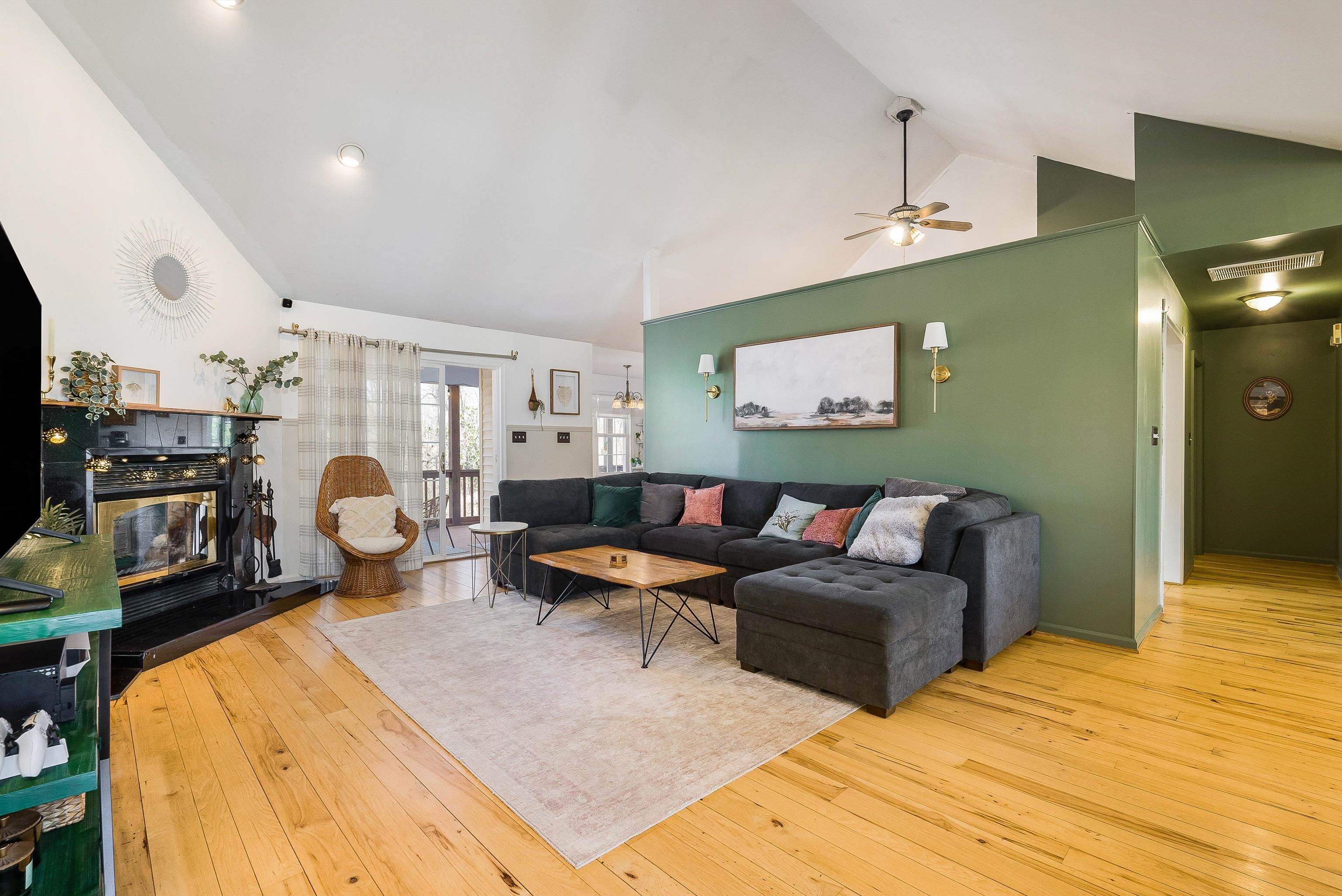 553 HIDDEN VALLEYS RD, PALMYRA, Virginia 22963, 3 Bedrooms Bedrooms, ,2 BathroomsBathrooms,Residential,Home Sweet Home!,553 HIDDEN VALLEYS RD,675493 MLS # 675493