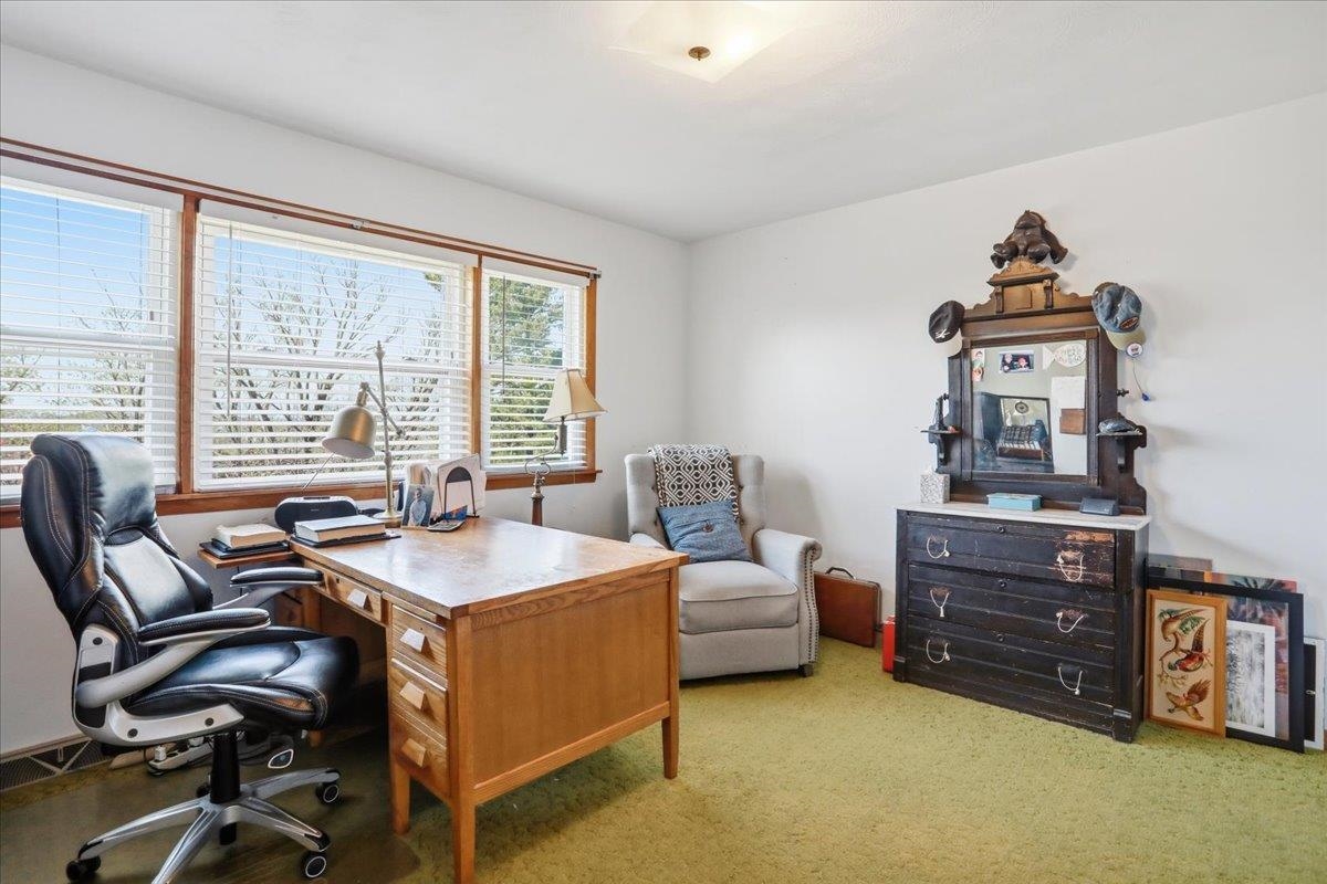 1229 WOODCREST CIR, HARRISONBURG, Virginia 22801, 4 Bedrooms Bedrooms, ,3 BathroomsBathrooms,Residential,1229 WOODCREST CIR,675496 MLS # 675496