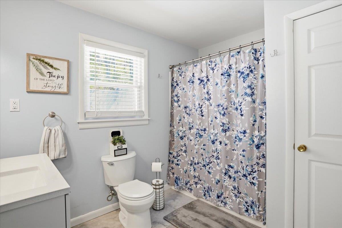 1229 WOODCREST CIR, HARRISONBURG, Virginia 22801, 4 Bedrooms Bedrooms, ,3 BathroomsBathrooms,Residential,1229 WOODCREST CIR,675496 MLS # 675496