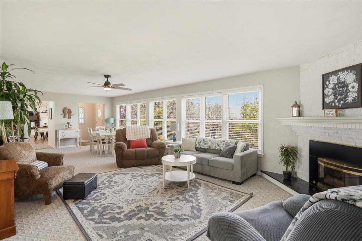 1229 WOODCREST CIR, HARRISONBURG, Virginia 22801, 4 Bedrooms Bedrooms, ,3 BathroomsBathrooms,Residential,1229 WOODCREST CIR,675496 MLS # 675496