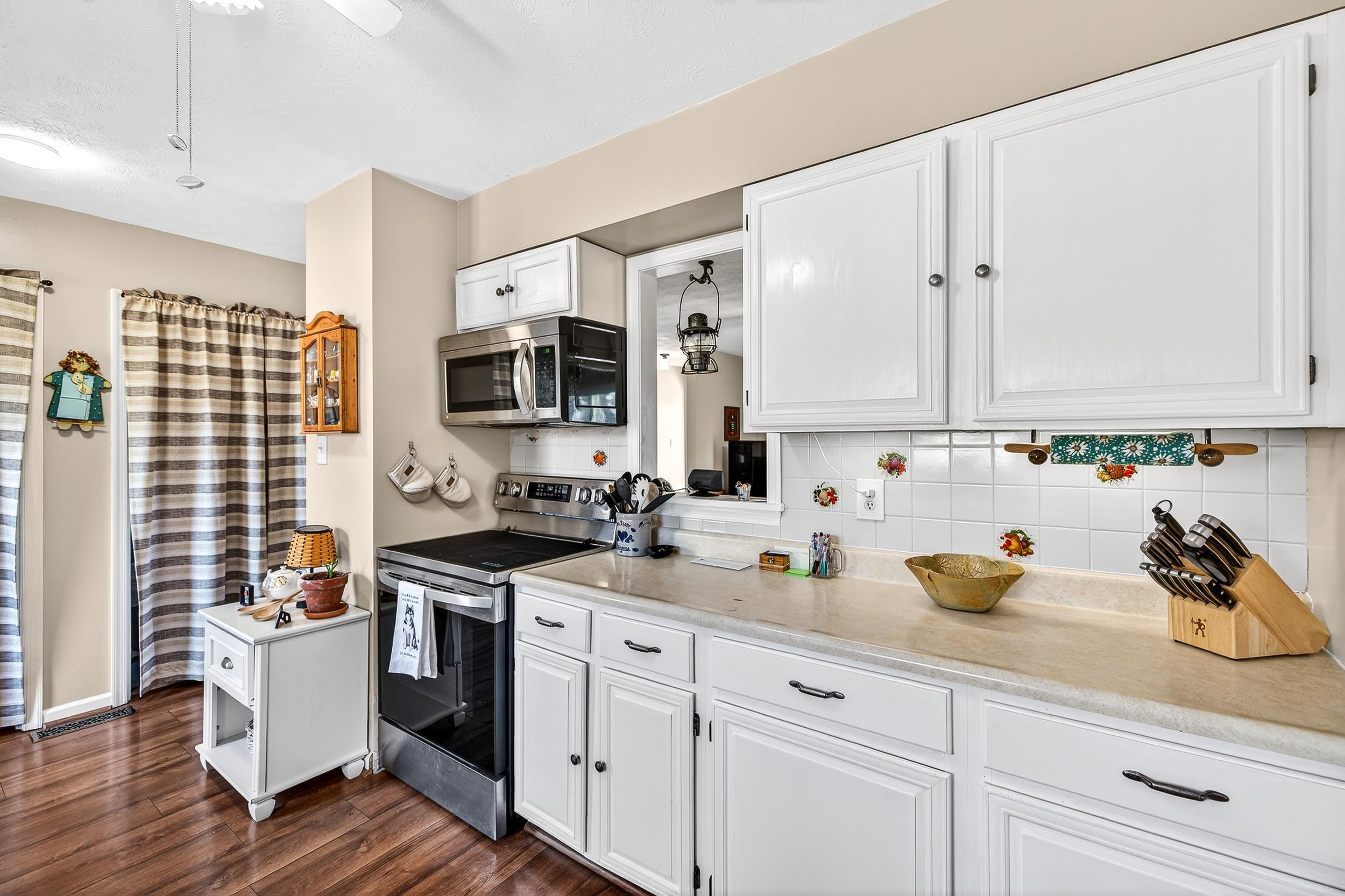 605 16TH ST, GROTTOES, Virginia 24441, 4 Bedrooms Bedrooms, ,3 BathroomsBathrooms,Residential,605 16th Street, Grottoes, VA 24441,605 16TH ST,675501 MLS # 675501