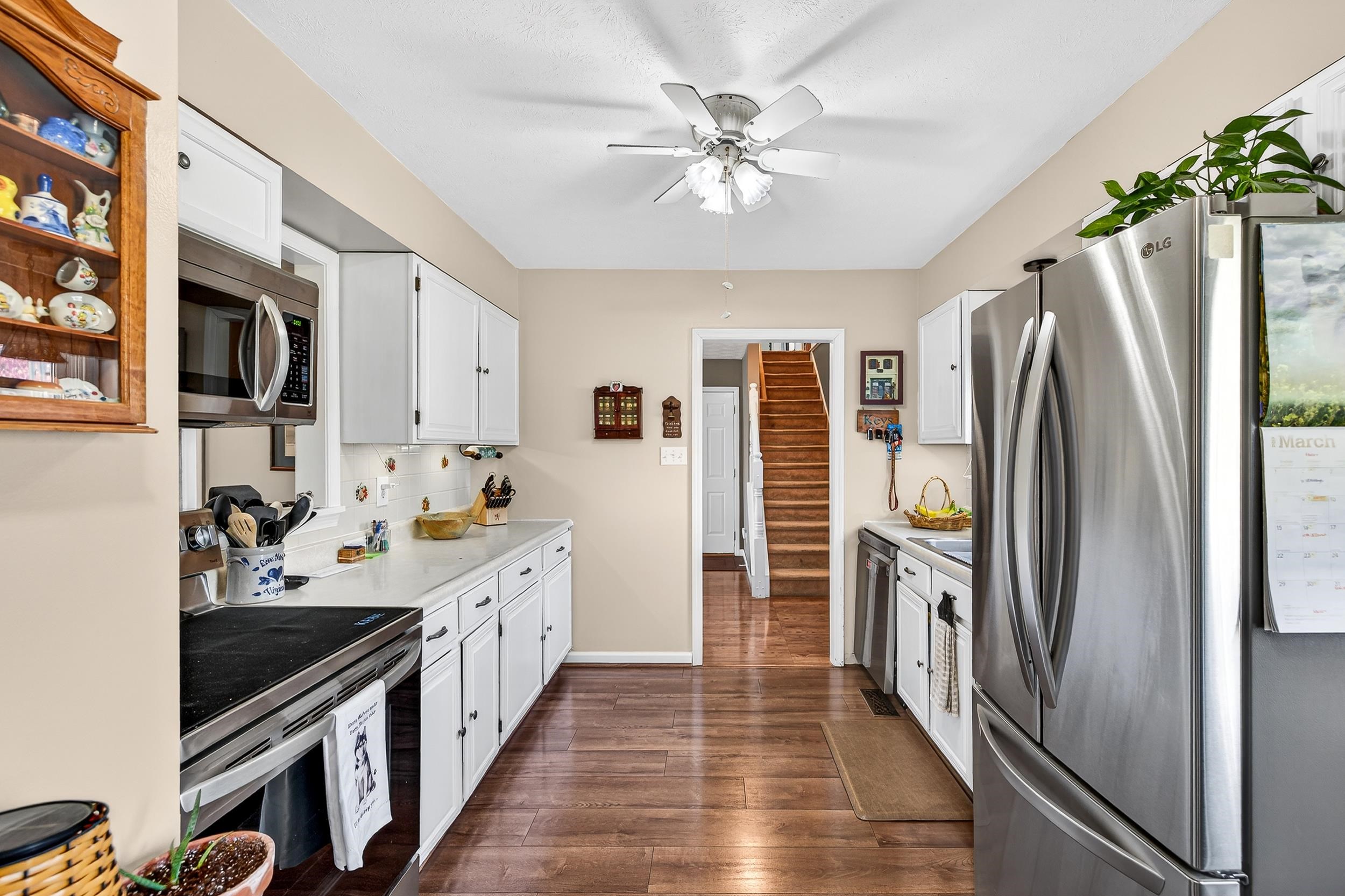 605 16TH ST, GROTTOES, Virginia 24441, 4 Bedrooms Bedrooms, ,3 BathroomsBathrooms,Residential,605 16th Street, Grottoes, VA 24441,605 16TH ST,675501 MLS # 675501