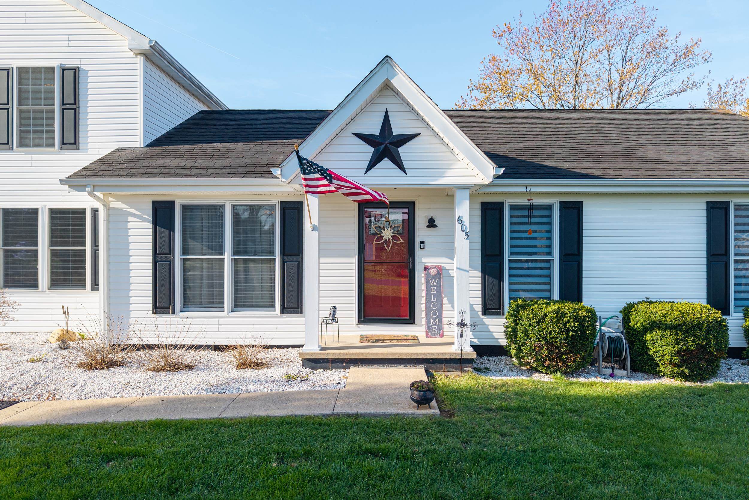 605 16TH ST, GROTTOES, Virginia 24441, 4 Bedrooms Bedrooms, ,3 BathroomsBathrooms,Residential,605 16th Street, Grottoes, VA 24441,605 16TH ST,675501 MLS # 675501