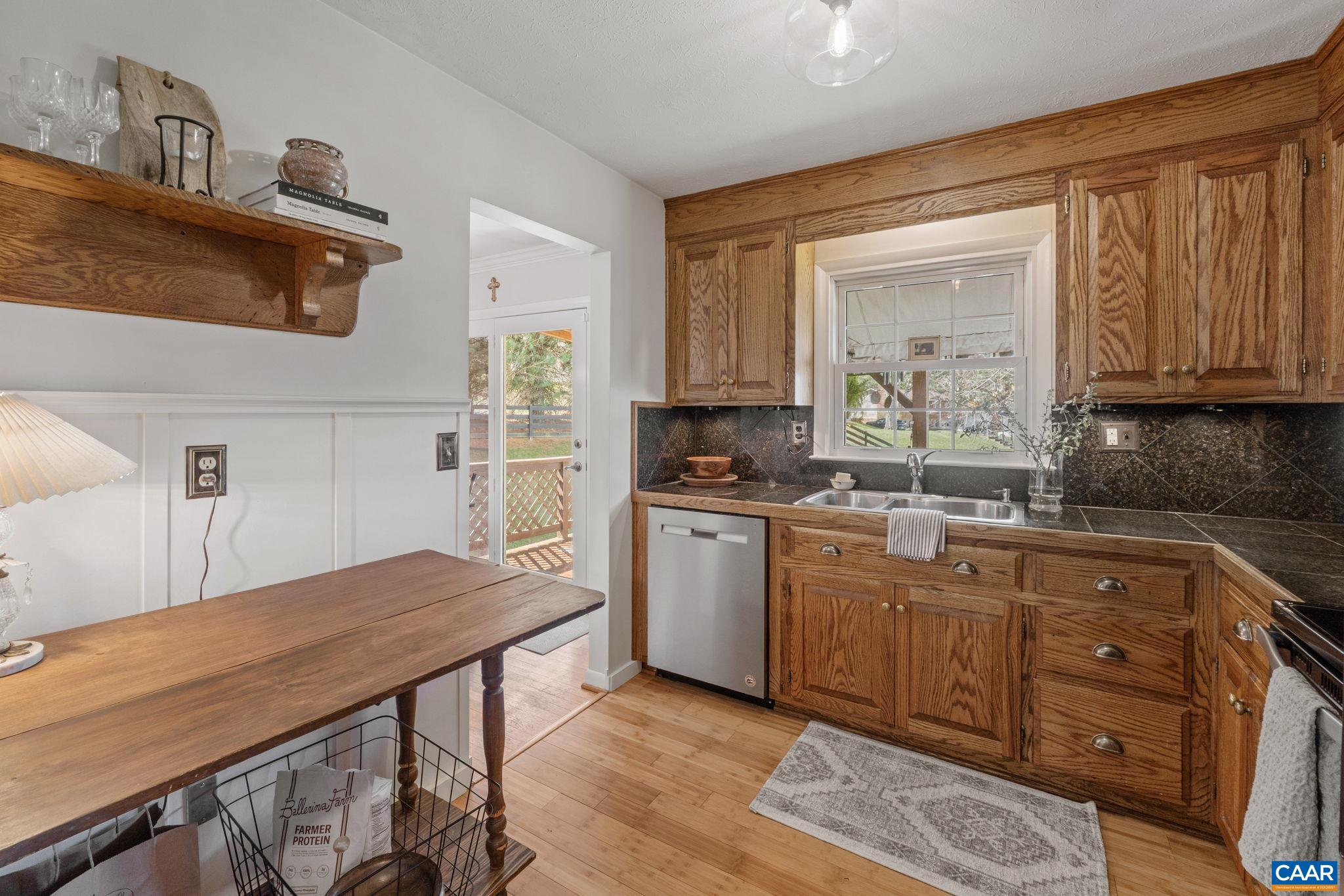 704 CARANN ST, STAUNTON, Virginia 24401, 3 Bedrooms Bedrooms, ,1 BathroomBathrooms,Residential,704 CARANN ST,675503 MLS # 675503