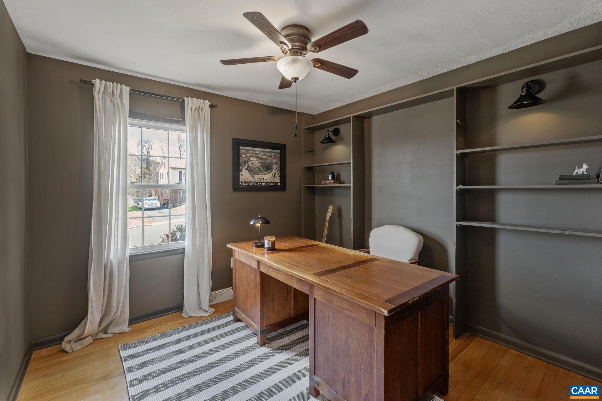 704 CARANN ST, STAUNTON, Virginia 24401, 3 Bedrooms Bedrooms, ,1 BathroomBathrooms,Residential,704 CARANN ST,675503 MLS # 675503