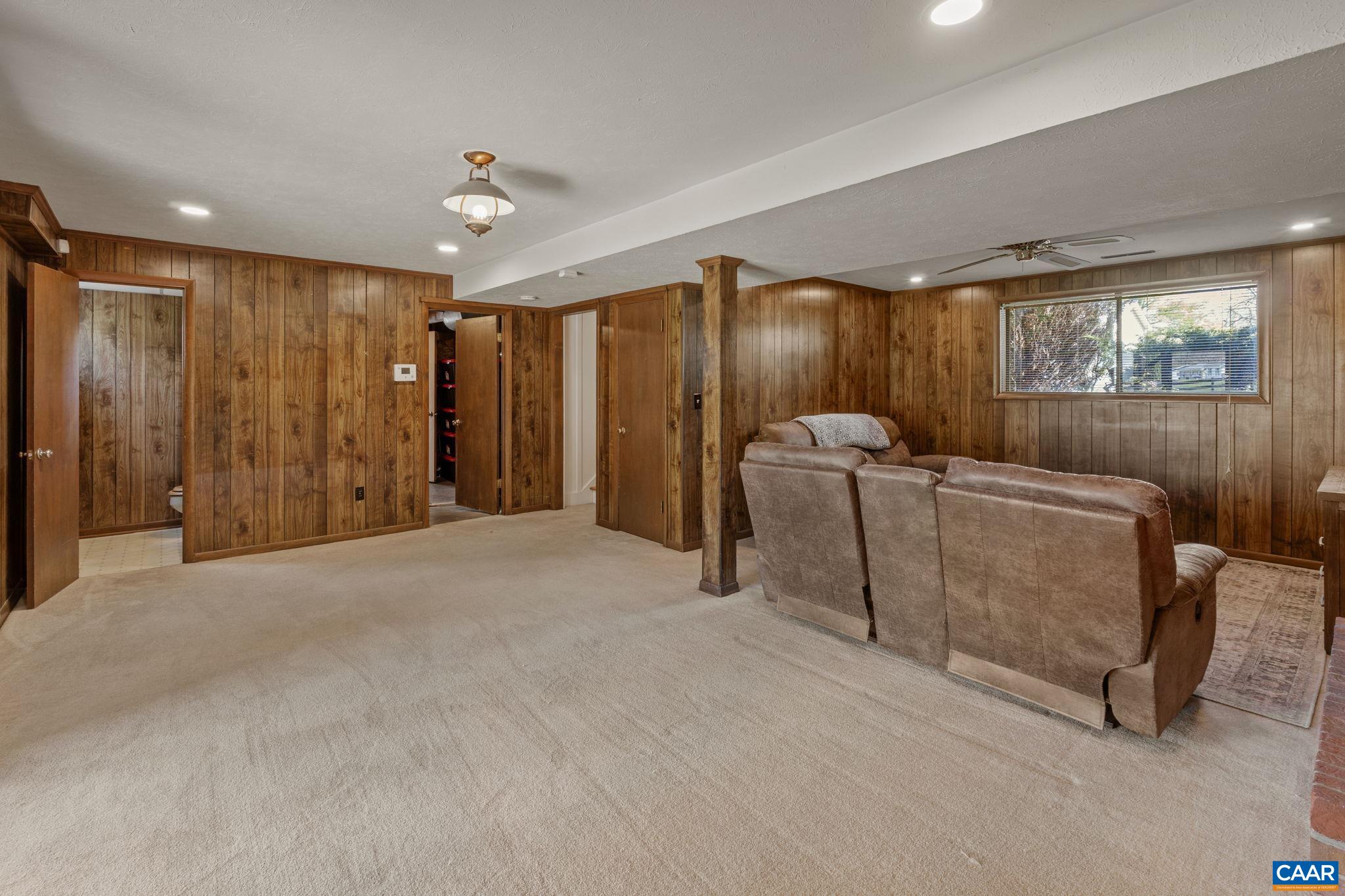 704 CARANN ST, STAUNTON, Virginia 24401, 3 Bedrooms Bedrooms, ,1 BathroomBathrooms,Residential,704 CARANN ST,675503 MLS # 675503