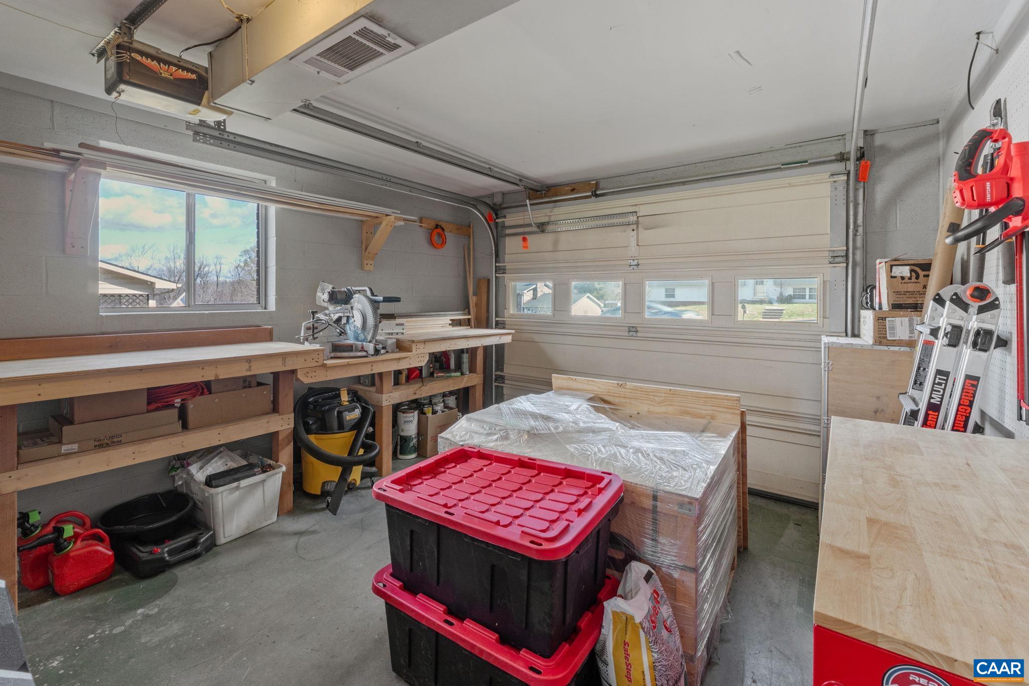 704 CARANN ST, STAUNTON, Virginia 24401, 3 Bedrooms Bedrooms, ,1 BathroomBathrooms,Residential,704 CARANN ST,675503 MLS # 675503