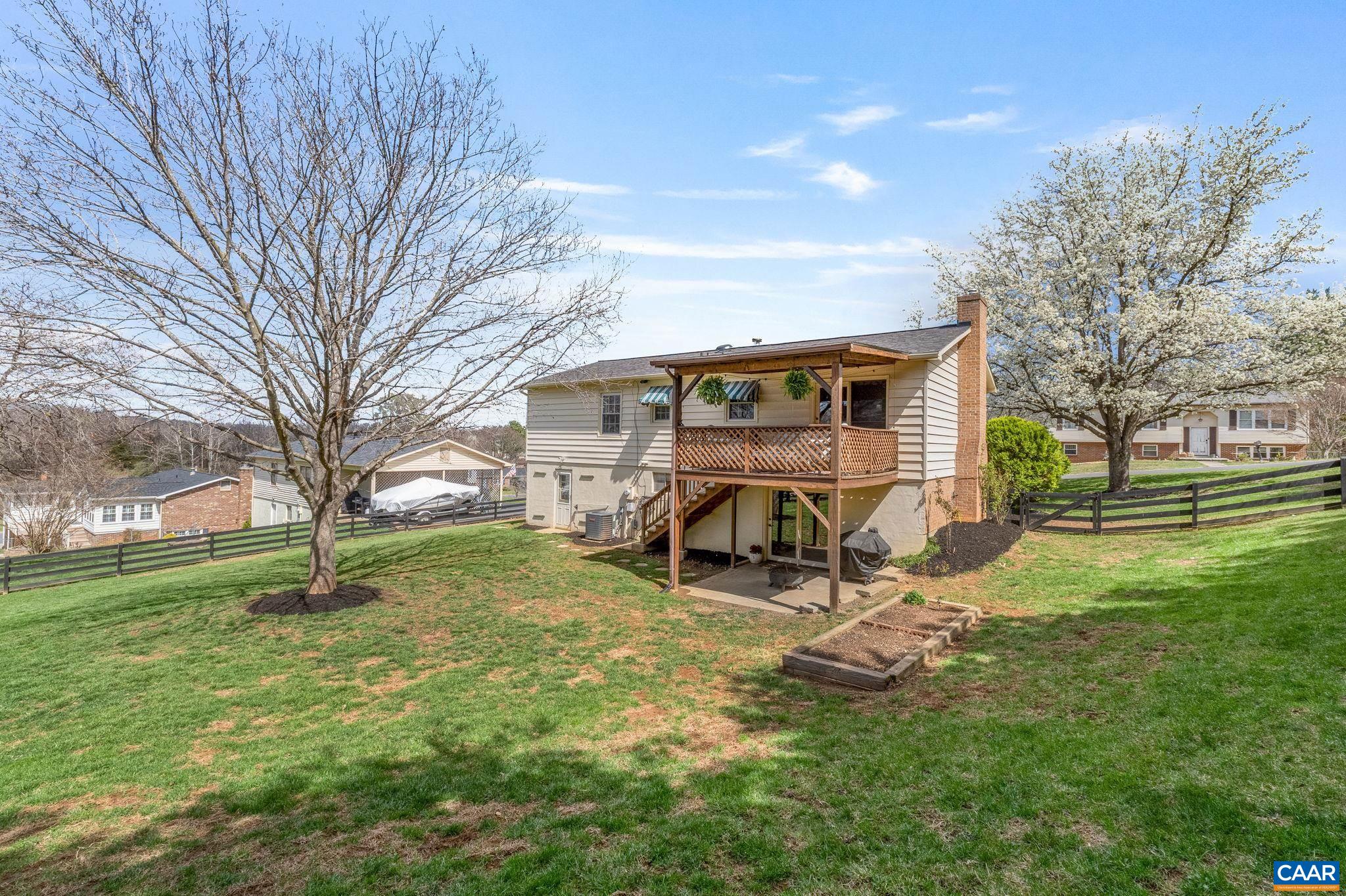 704 CARANN ST, STAUNTON, Virginia 24401, 3 Bedrooms Bedrooms, ,1 BathroomBathrooms,Residential,704 CARANN ST,675503 MLS # 675503