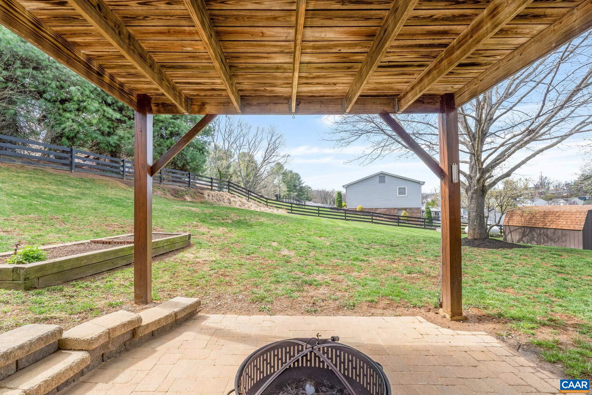 704 CARANN ST, STAUNTON, Virginia 24401, 3 Bedrooms Bedrooms, ,1 BathroomBathrooms,Residential,704 CARANN ST,675503 MLS # 675503