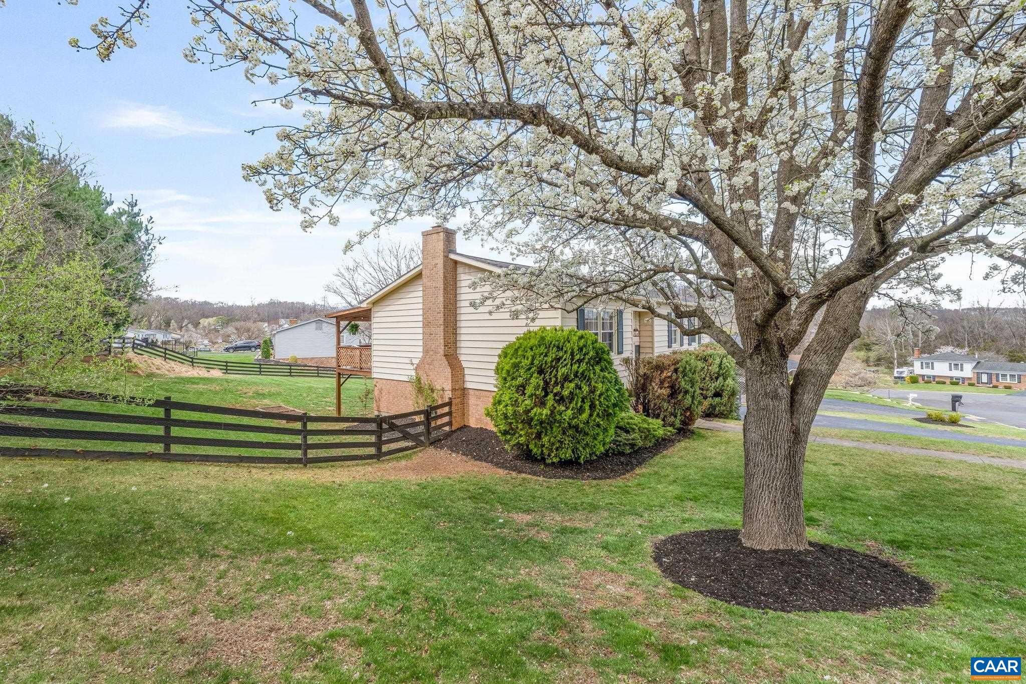 704 CARANN ST, STAUNTON, Virginia 24401, 3 Bedrooms Bedrooms, ,1 BathroomBathrooms,Residential,704 CARANN ST,675503 MLS # 675503