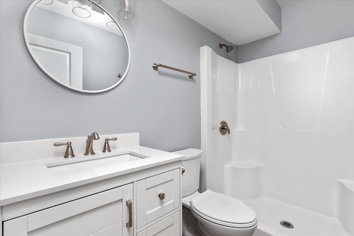 178 BANK ST, MOUNT JACKSON, Virginia 22842, 3 Bedrooms Bedrooms, ,2 BathroomsBathrooms,Residential,178 BANK ST,675504 MLS # 675504