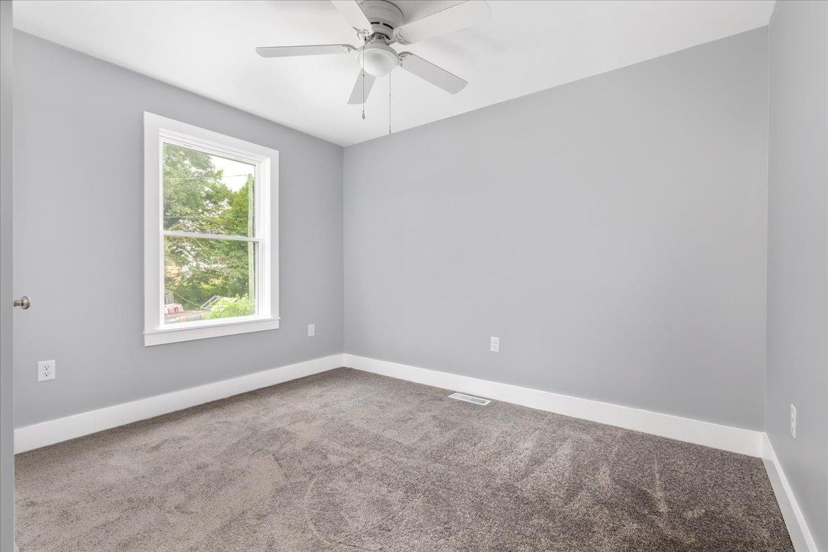 178 BANK ST, MOUNT JACKSON, Virginia 22842, 3 Bedrooms Bedrooms, ,2 BathroomsBathrooms,Residential,178 BANK ST,675504 MLS # 675504