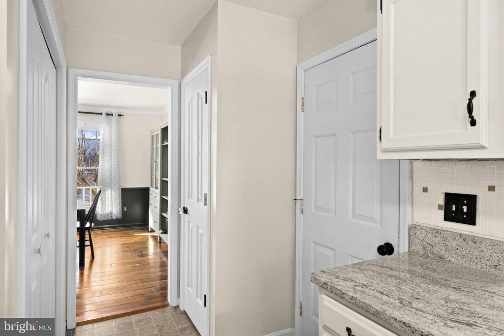 105 CHINABERRY DR, FREDERICKSBURG, Virginia 22407, 5 Bedrooms Bedrooms, ,3 BathroomsBathrooms,Residential,BREEZEWOOD,105 CHINABERRY DR,VASP2039154 MLS # VASP2039154