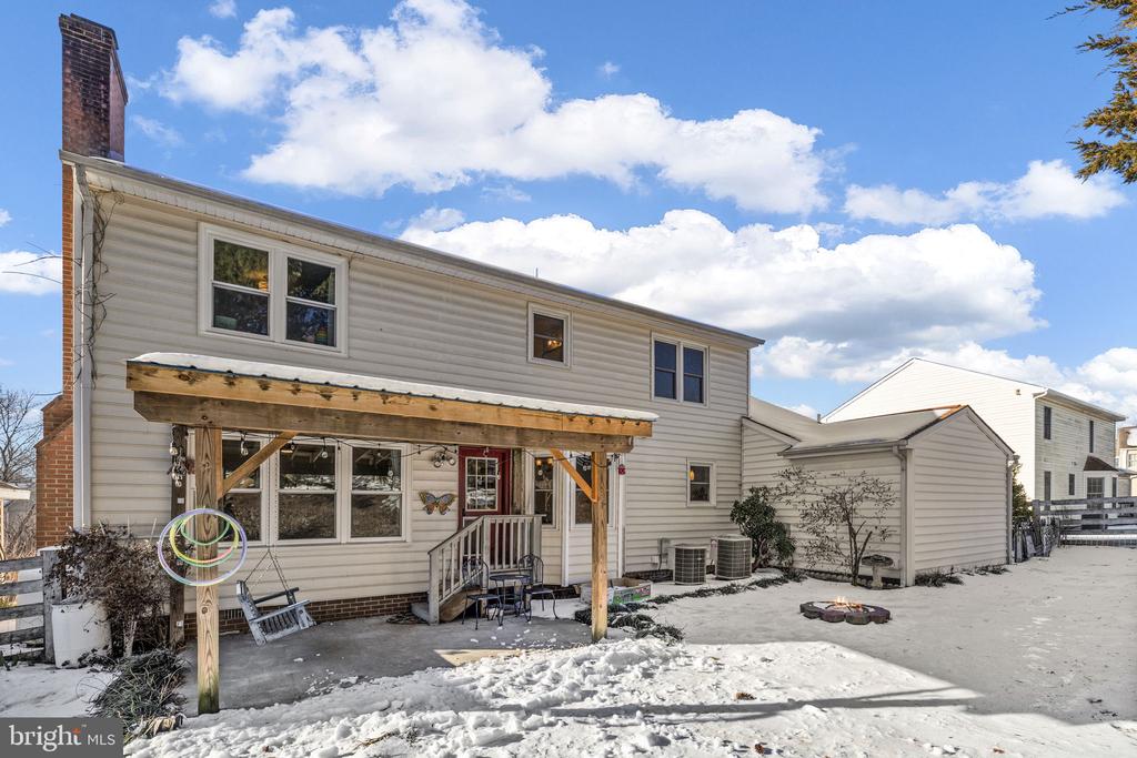 105 CHINABERRY DR, FREDERICKSBURG, Virginia 22407, 5 Bedrooms Bedrooms, ,3 BathroomsBathrooms,Residential,BREEZEWOOD,105 CHINABERRY DR,VASP2039154 MLS # VASP2039154