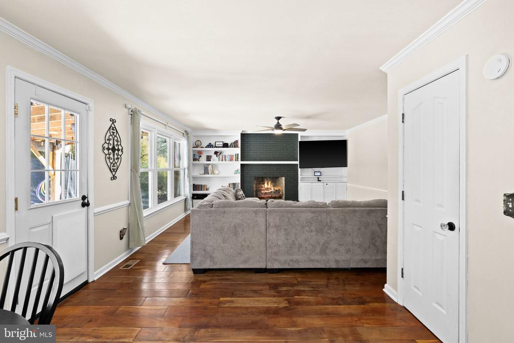 105 CHINABERRY DR, FREDERICKSBURG, Virginia 22407, 5 Bedrooms Bedrooms, ,3 BathroomsBathrooms,Residential,BREEZEWOOD,105 CHINABERRY DR,VASP2039154 MLS # VASP2039154