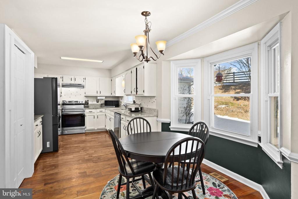 105 CHINABERRY DR, FREDERICKSBURG, Virginia 22407, 5 Bedrooms Bedrooms, ,3 BathroomsBathrooms,Residential,BREEZEWOOD,105 CHINABERRY DR,VASP2039154 MLS # VASP2039154