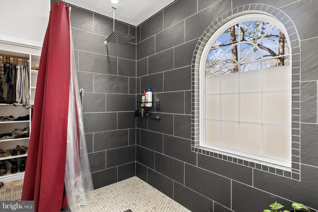 1472 MORRIS POND DR, LOCUST GROVE, Virginia 22508, 5 Bedrooms Bedrooms, ,3 BathroomsBathrooms,Residential,1472 MORRIS POND DR,VAOR2013644 MLS # VAOR2013644 1472 MORRIS POND DR, LOCUST GROVE, Virginia 22508, 5 Bedrooms Bedrooms, ,3 BathroomsBathrooms,Residential,1472 MORRIS POND DR,VAOR2013644 MLS # VAOR2013644