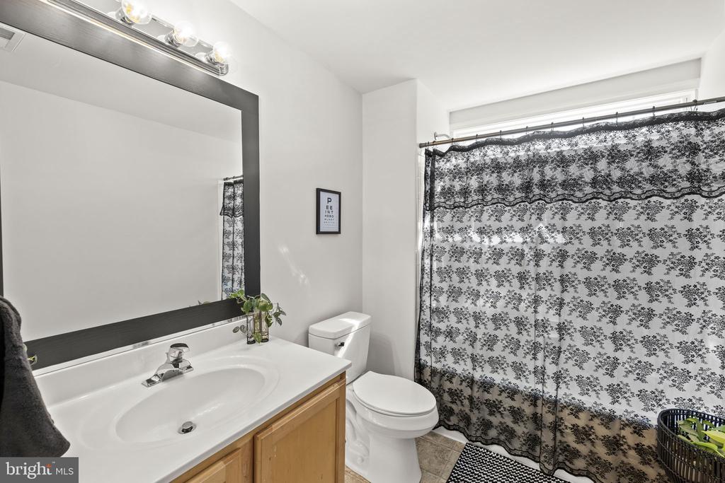 1472 MORRIS POND DR, LOCUST GROVE, Virginia 22508, 5 Bedrooms Bedrooms, ,3 BathroomsBathrooms,Residential,1472 MORRIS POND DR,VAOR2013644 MLS # VAOR2013644 1472 MORRIS POND DR, LOCUST GROVE, Virginia 22508, 5 Bedrooms Bedrooms, ,3 BathroomsBathrooms,Residential,1472 MORRIS POND DR,VAOR2013644 MLS # VAOR2013644