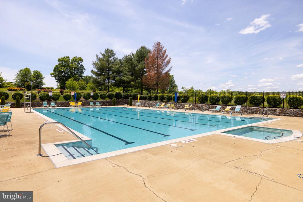 1472 MORRIS POND DR, LOCUST GROVE, Virginia 22508, 5 Bedrooms Bedrooms, ,3 BathroomsBathrooms,Residential,1472 MORRIS POND DR,VAOR2013644 MLS # VAOR2013644 1472 MORRIS POND DR, LOCUST GROVE, Virginia 22508, 5 Bedrooms Bedrooms, ,3 BathroomsBathrooms,Residential,1472 MORRIS POND DR,VAOR2013644 MLS # VAOR2013644