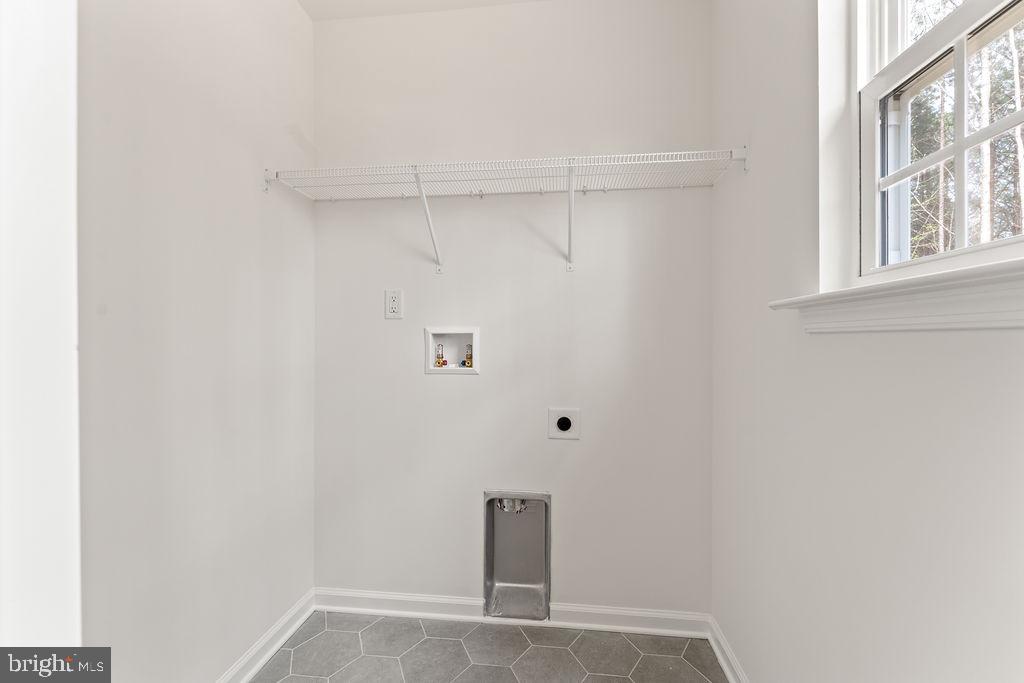 946 POTTIESVILLE RD, BUMPASS, Virginia 23024, 5 Bedrooms Bedrooms, ,3 BathroomsBathrooms,Residential,946 POTTIESVILLE RD,VALA2009574 MLS # VALA2009574 946 POTTIESVILLE RD, BUMPASS, Virginia 23024, 5 Bedrooms Bedrooms, ,3 BathroomsBathrooms,Residential,946 POTTIESVILLE RD,VALA2009574 MLS # VALA2009574